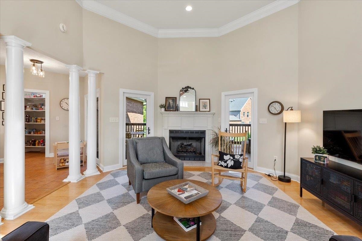 2120 Knoll Crest Drive, Christiansburg, VA 24073