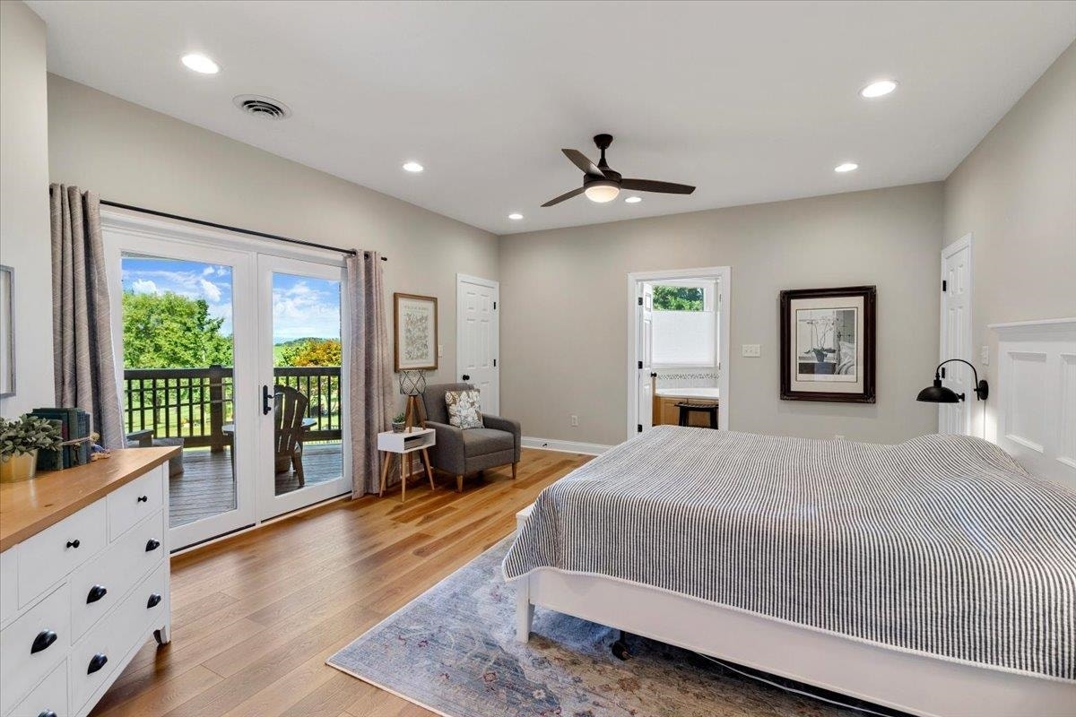 2120 Knoll Crest Drive, Christiansburg, VA 24073