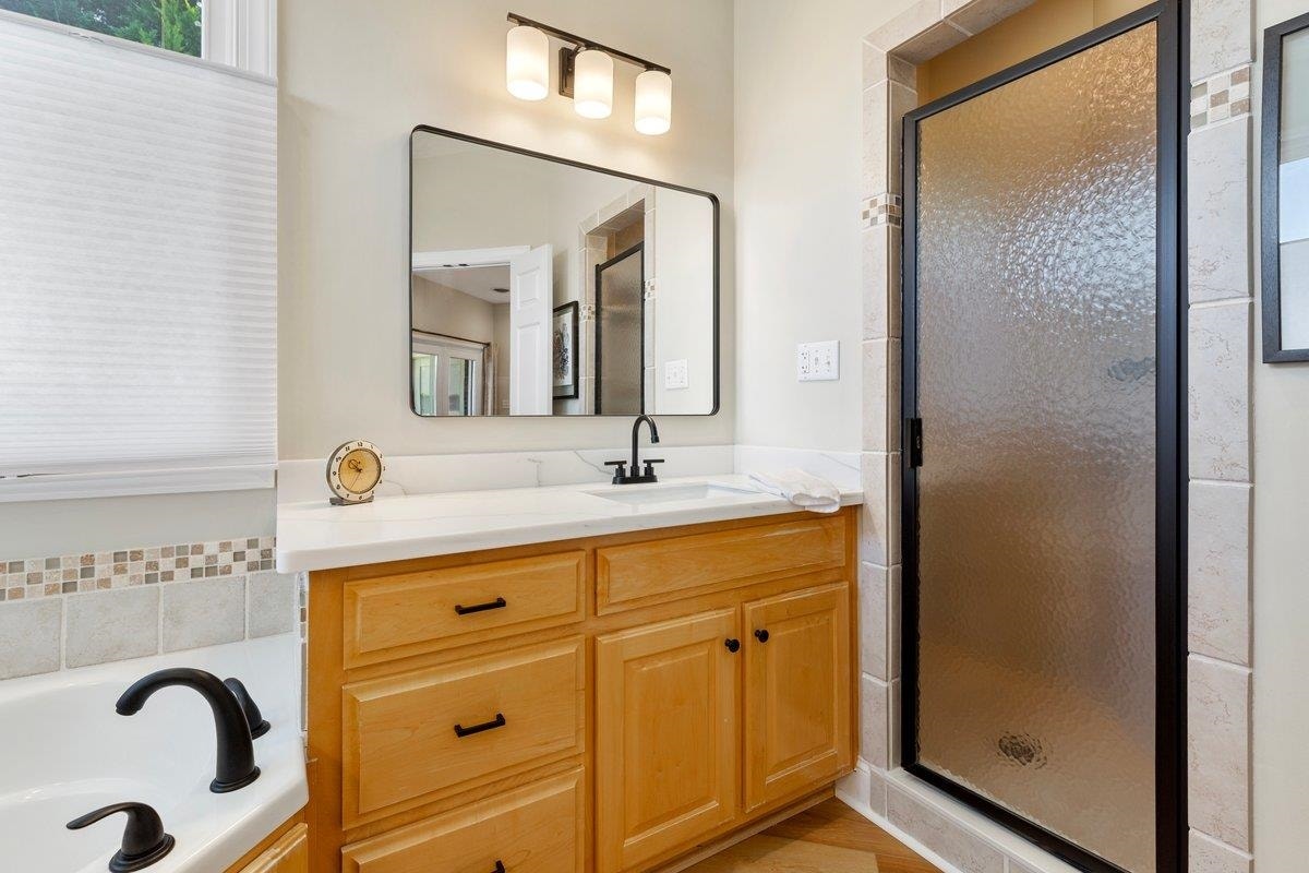 2120 Knoll Crest Drive, Christiansburg, VA 24073