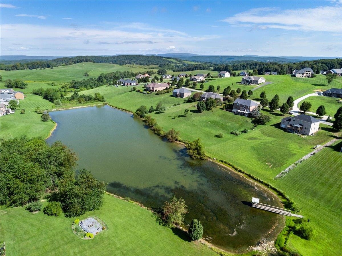 2120 Knoll Crest Drive, Christiansburg, VA 24073