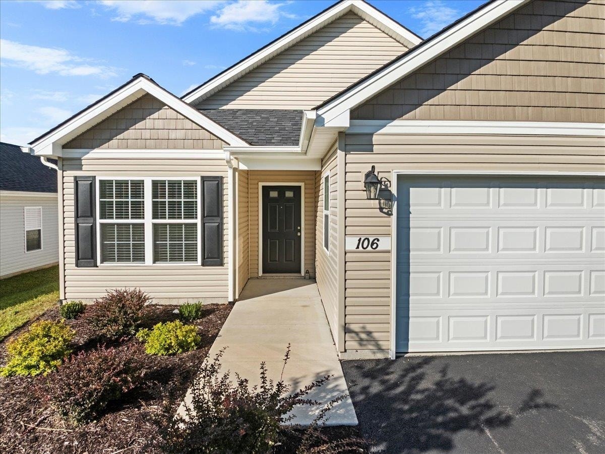 106 AALIYAH Lane, Radford, VA 24141