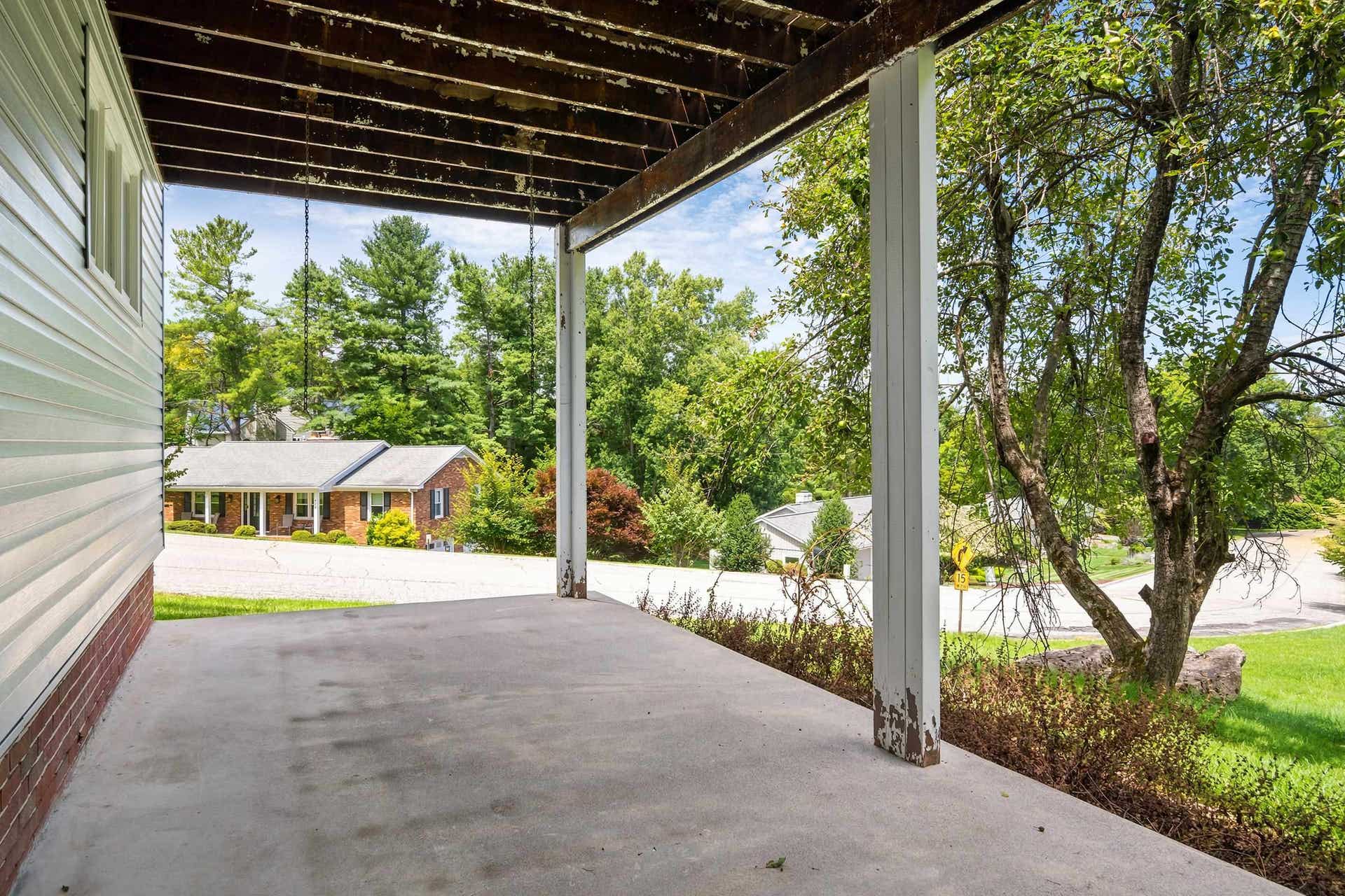 301 Fincastle Drive, Blacksburg, VA 24060