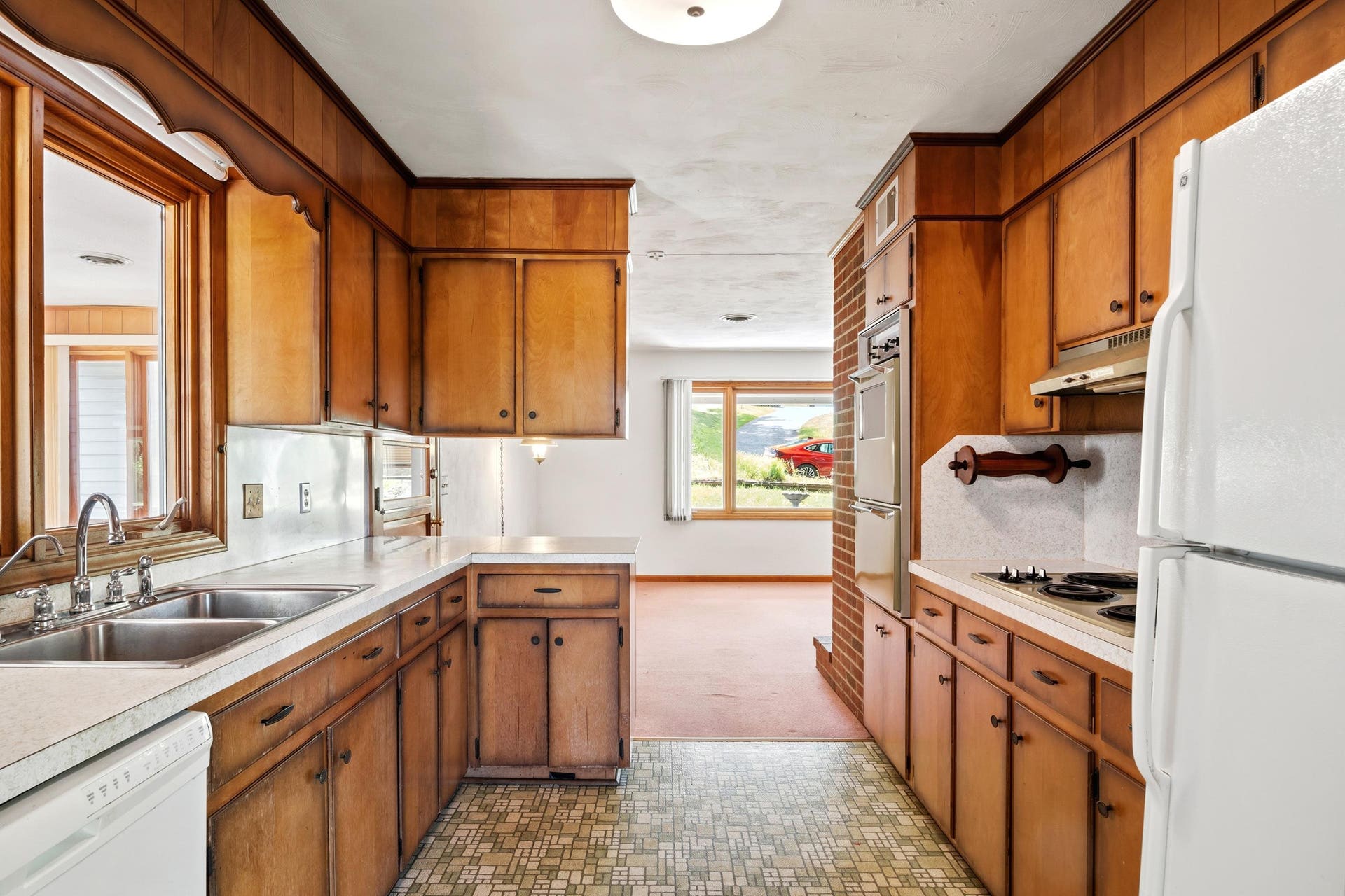 301 Fincastle Drive, Blacksburg, VA 24060