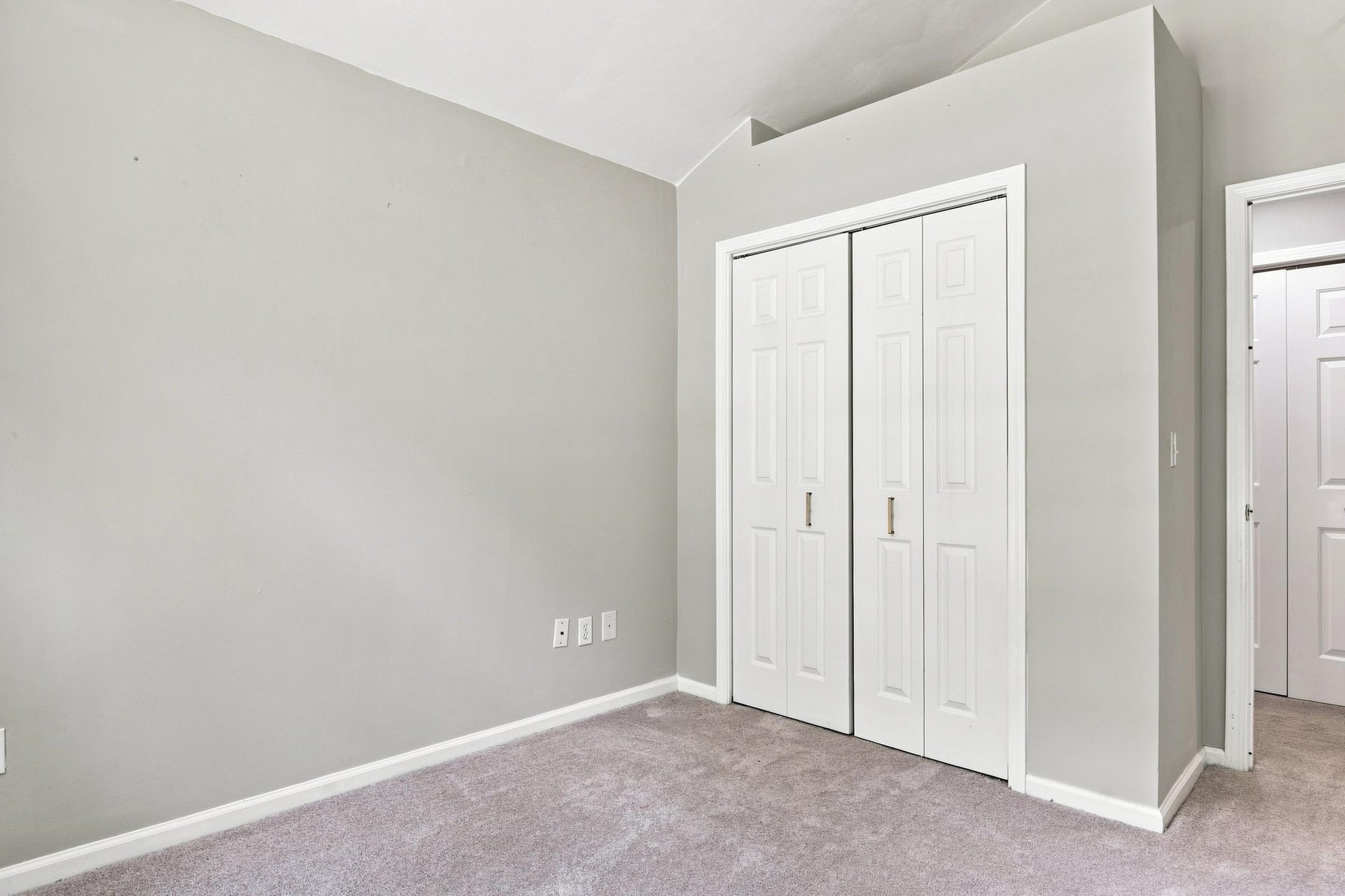207 Staples Street, Radford, VA 24141