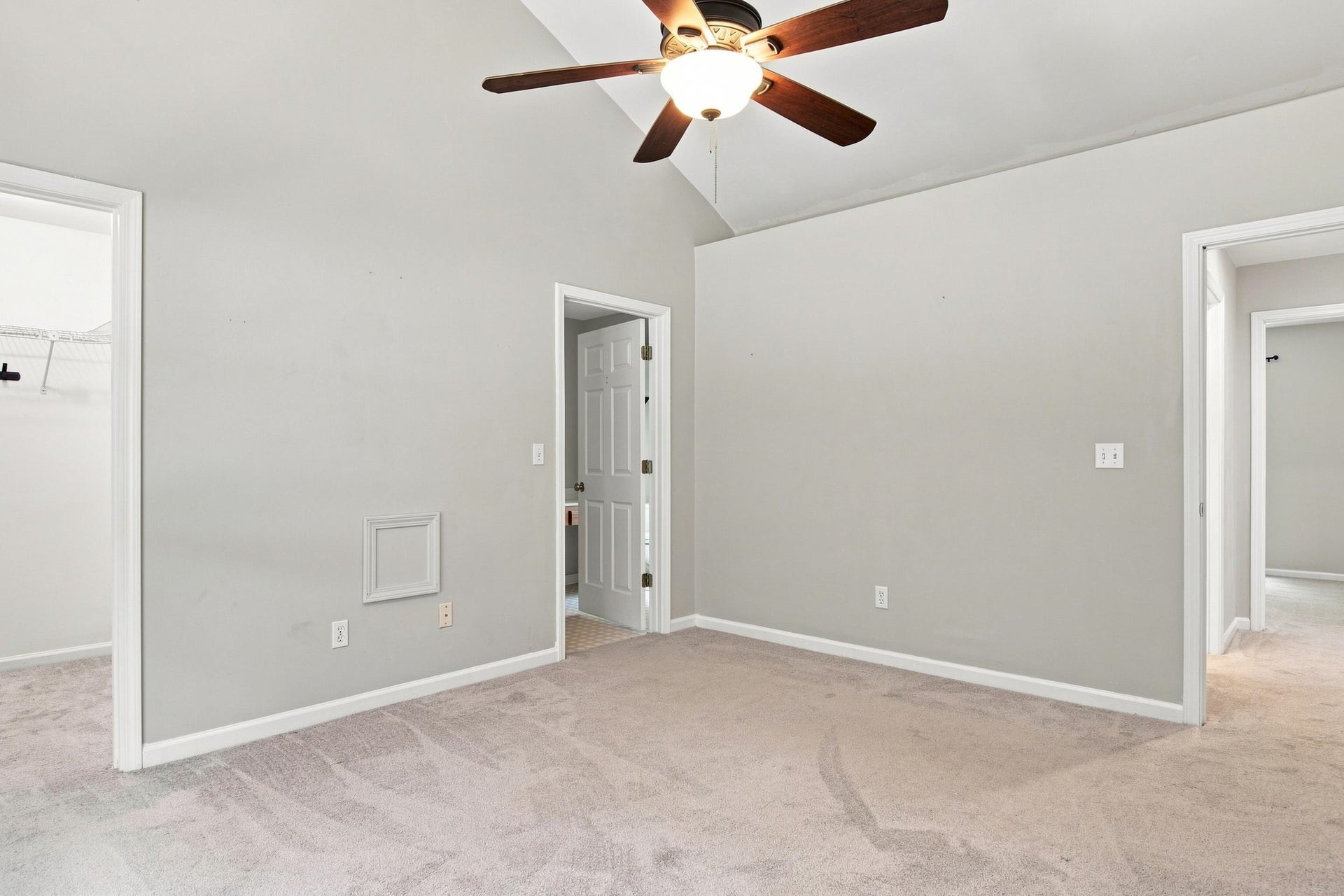 207 Staples Street, Radford, VA 24141