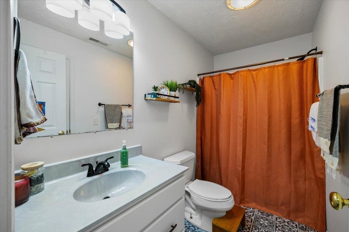 1497 SCOTT Street, Christiansburg, VA 24073
