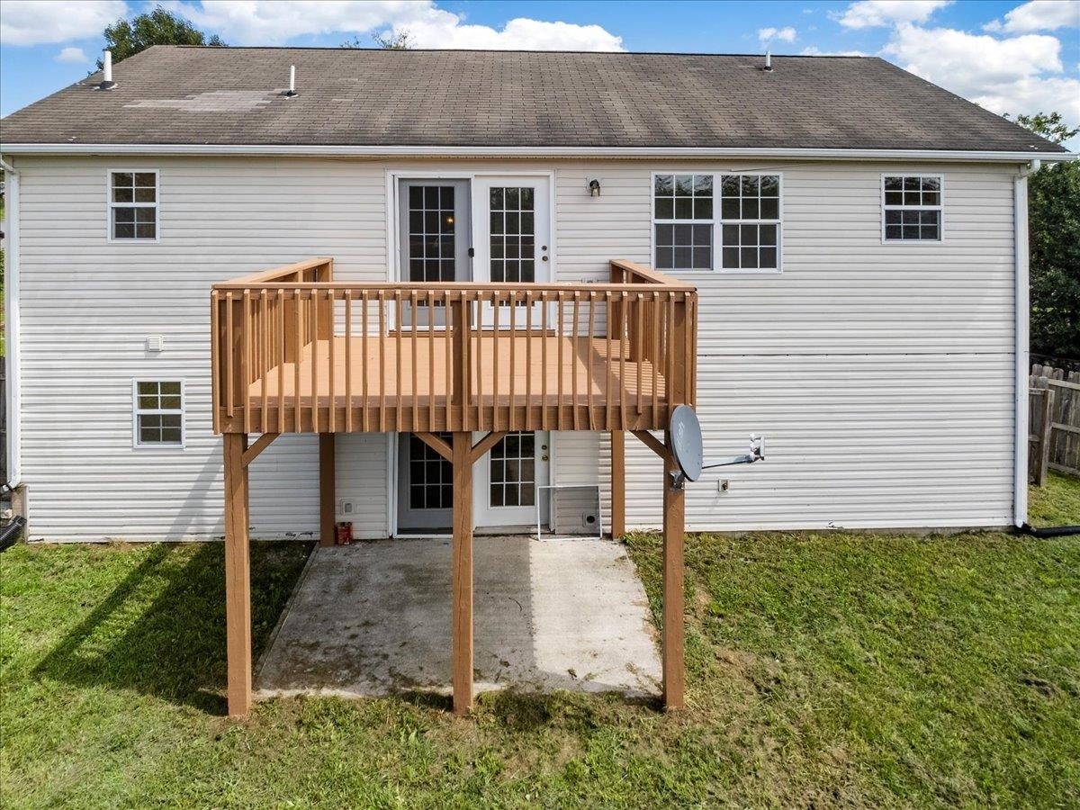 235 Sequoia Circle, Christiansburg, VA 24073