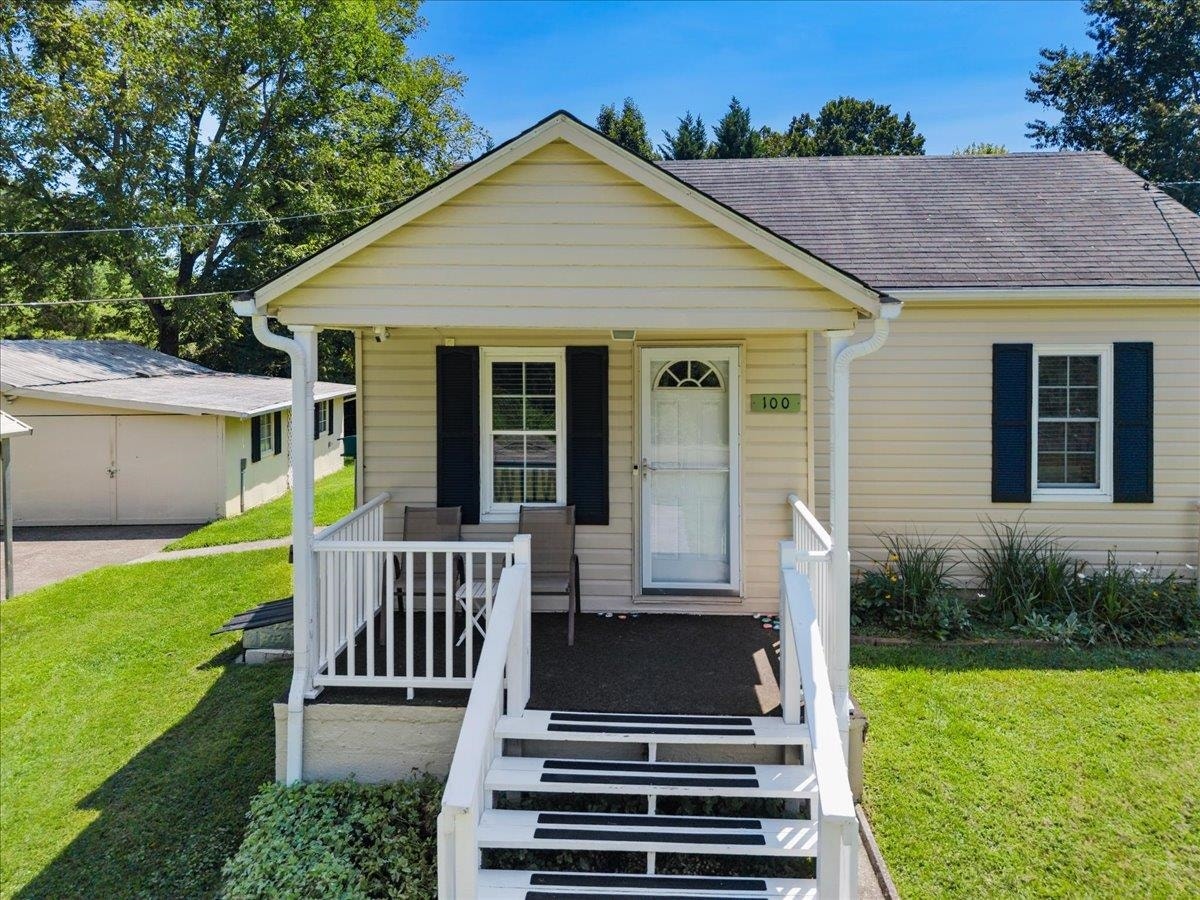 100 Williams Avenue, Radford, VA 24141