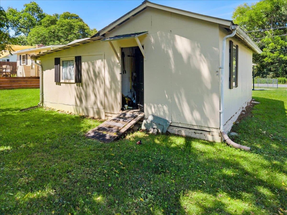 100 Williams Avenue, Radford, VA 24141