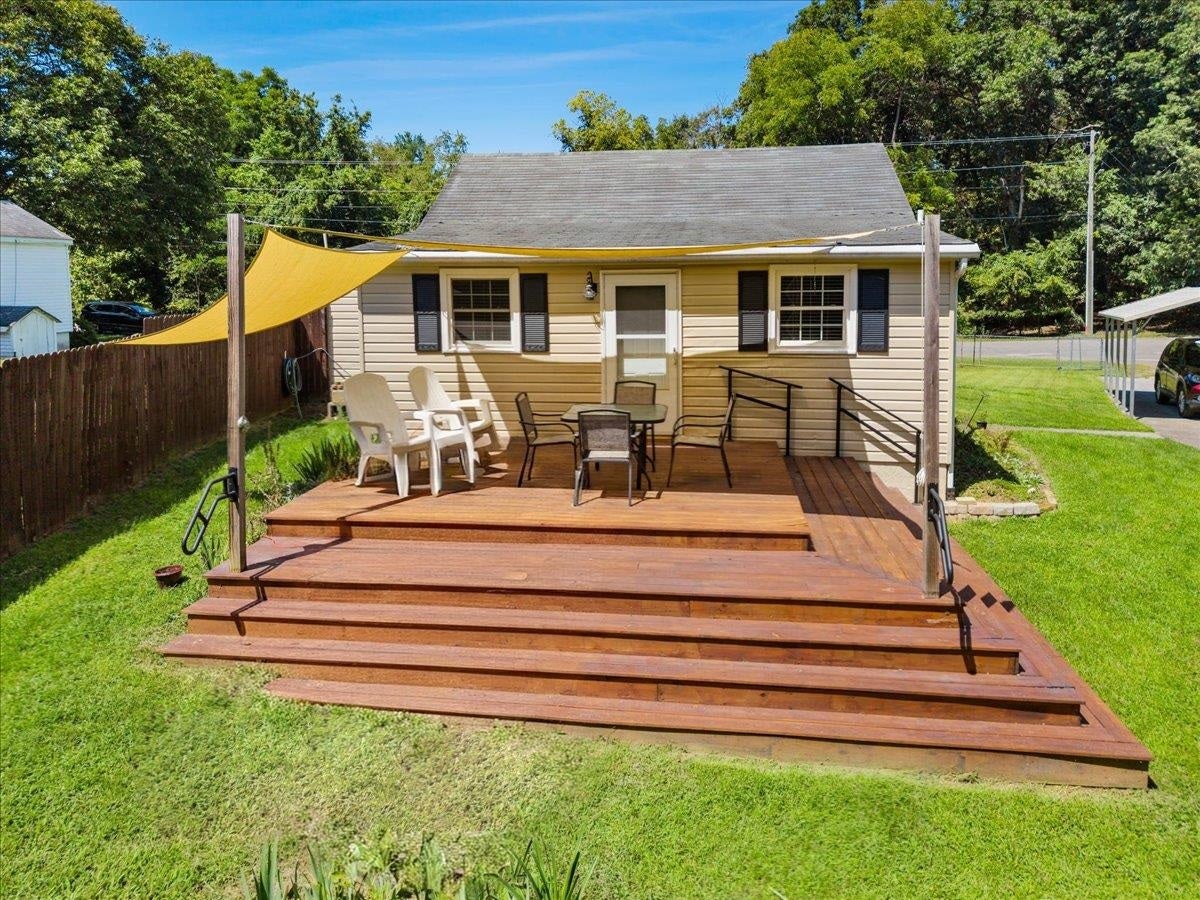 100 Williams Avenue, Radford, VA 24141
