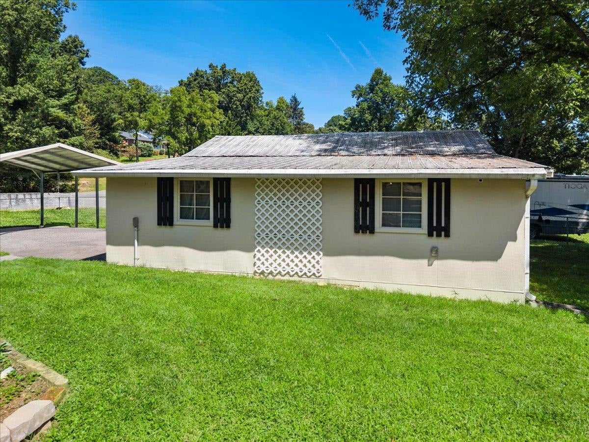 100 Williams Avenue, Radford, VA 24141