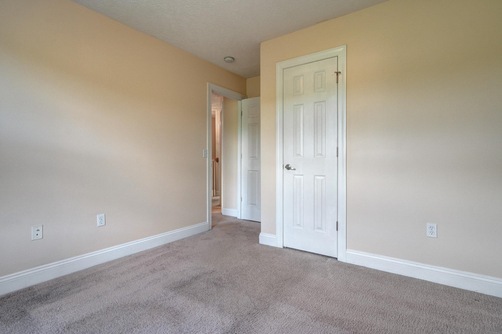 815 OAKTREE Boulevard, Christiansburg, VA 24073
