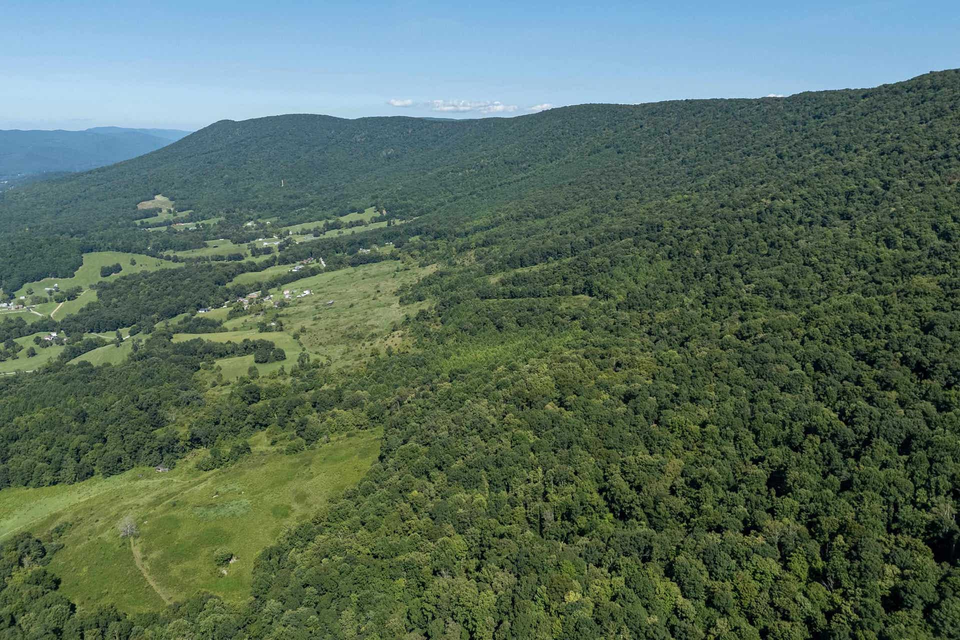 TBD Crystal Lane, Narrows, VA 24124