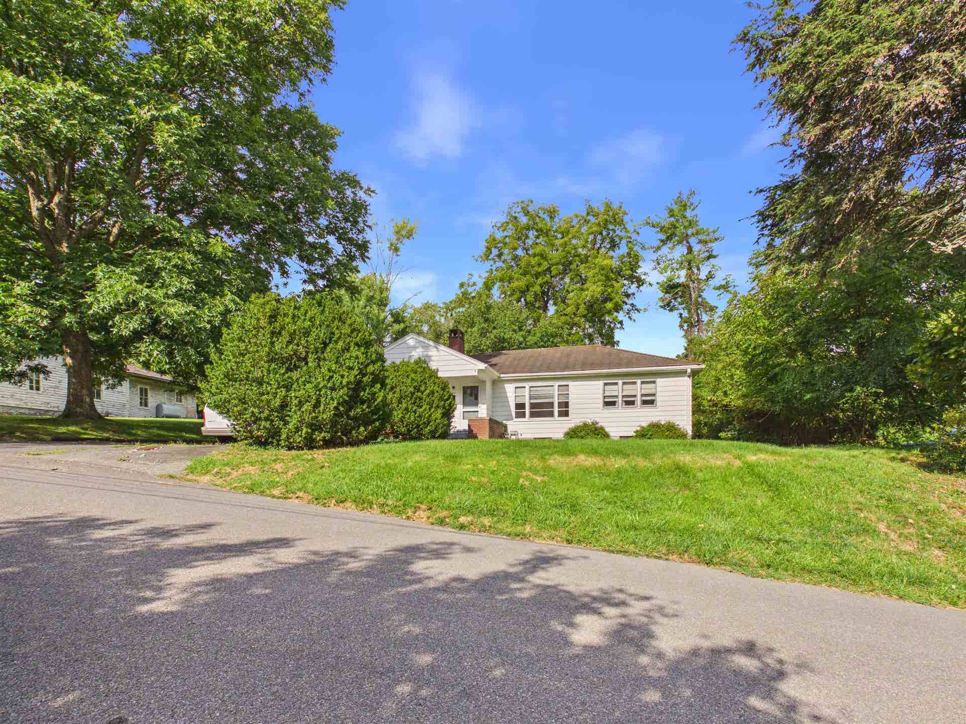 600 Fourth Avenue, Radford, VA 24141