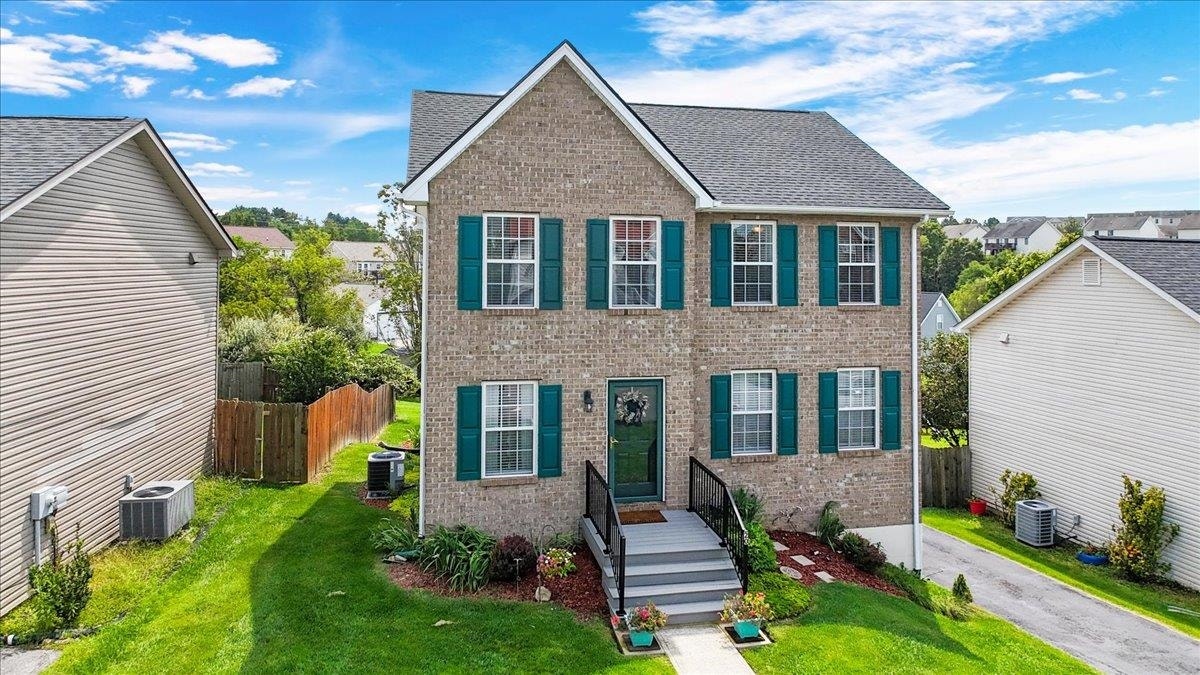 20 Camellia Lane, Christiansburg, VA 24073