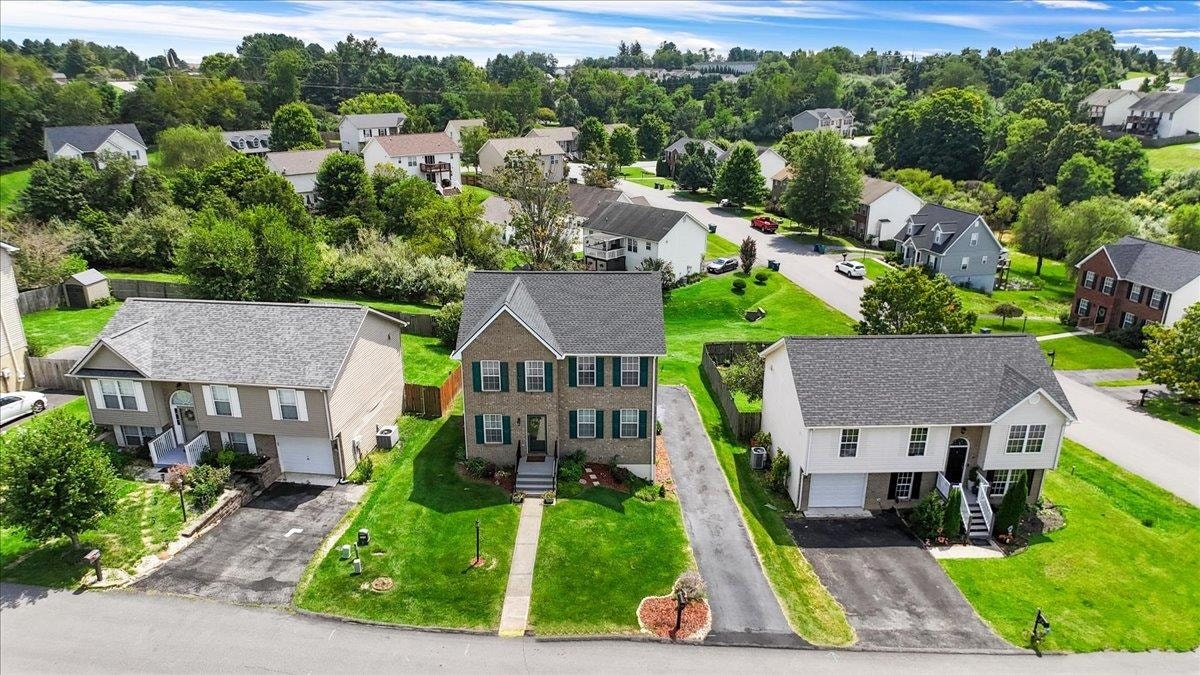 20 Camellia Lane, Christiansburg, VA 24073