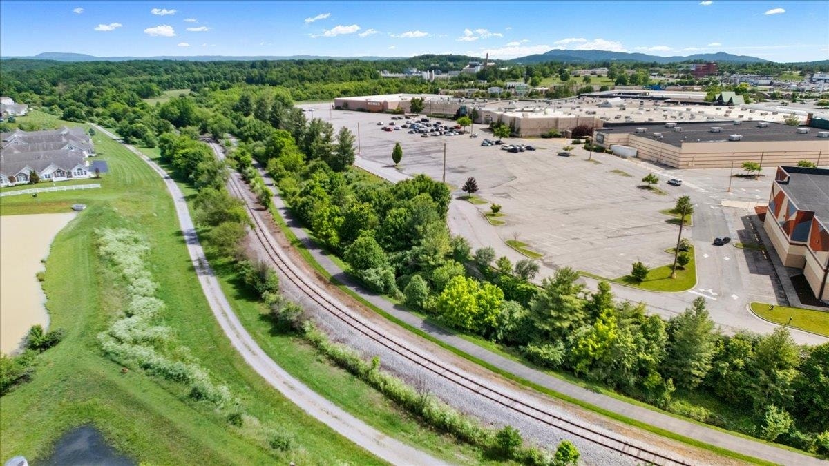 20 Camellia Lane, Christiansburg, VA 24073
