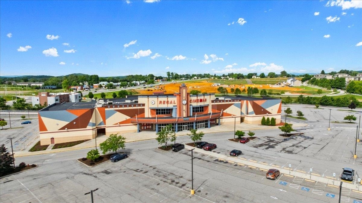 20 Camellia Lane, Christiansburg, VA 24073