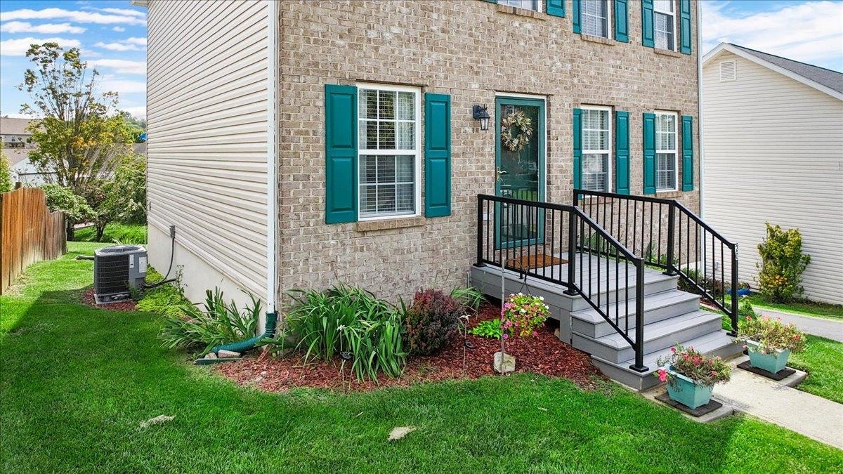 20 Camellia Lane, Christiansburg, VA 24073