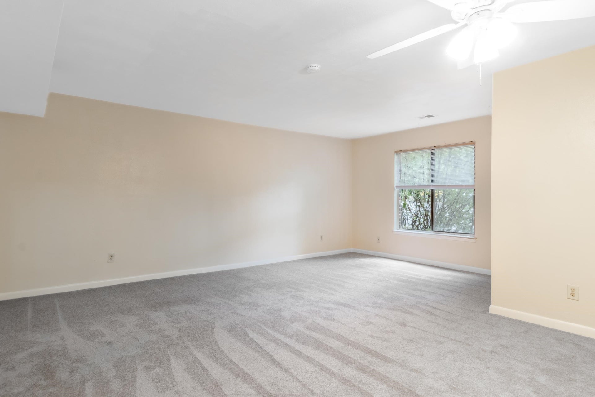 1725 DONLEE Drive, Blacksburg, VA 24060
