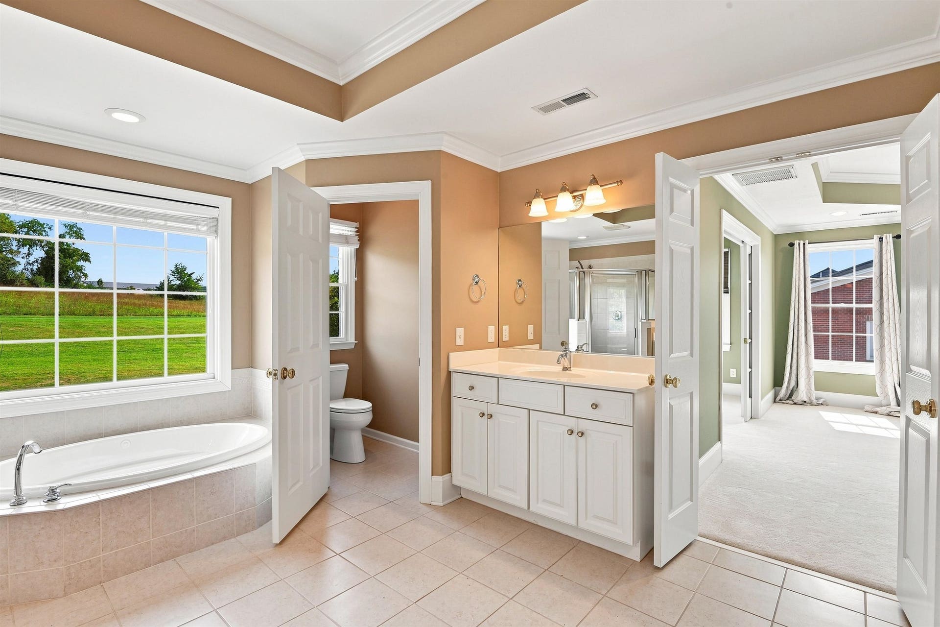 2220 Birch Leaf Lane, Blacksburg, VA 24060