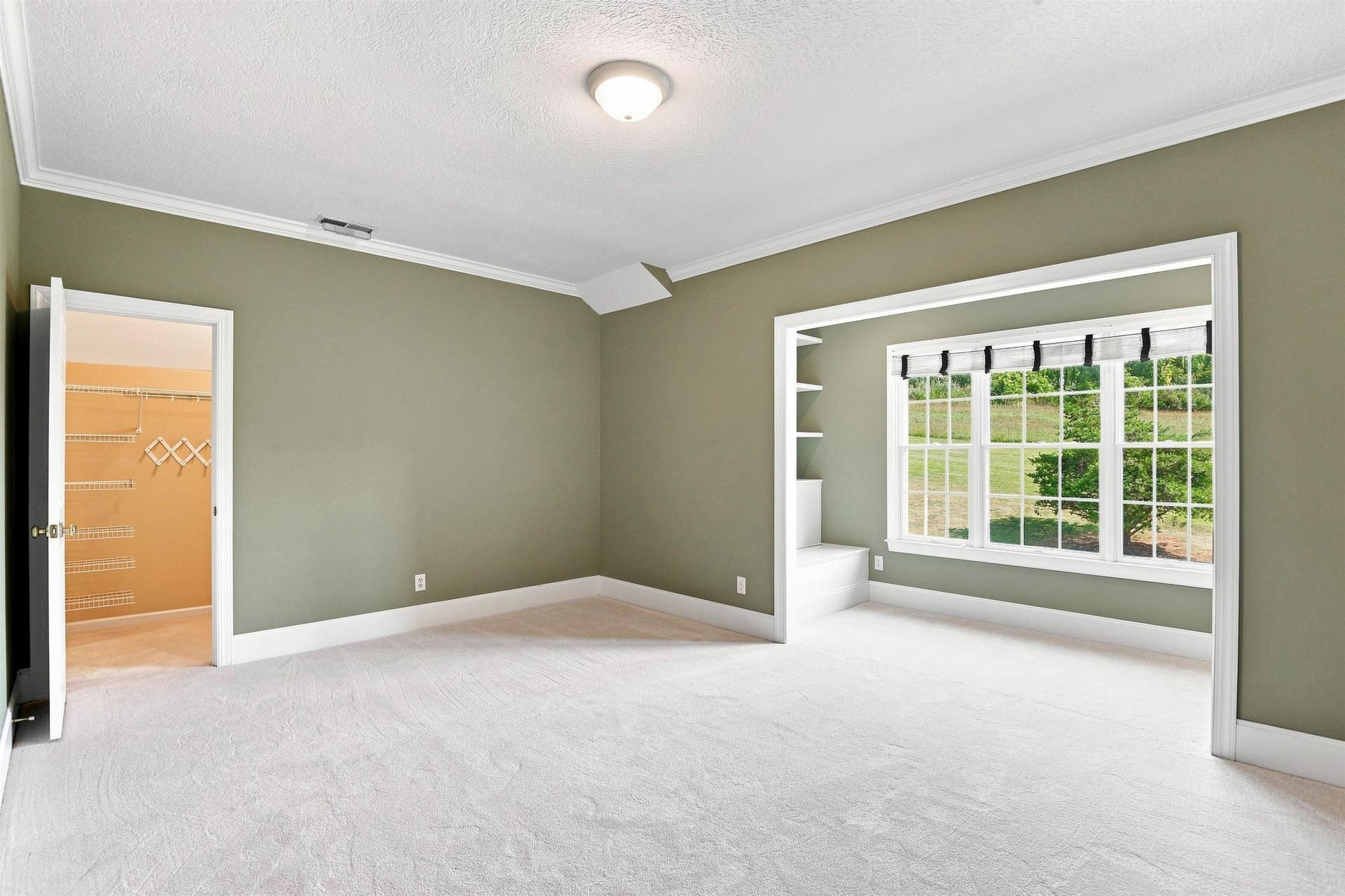 2220 Birch Leaf Lane, Blacksburg, VA 24060