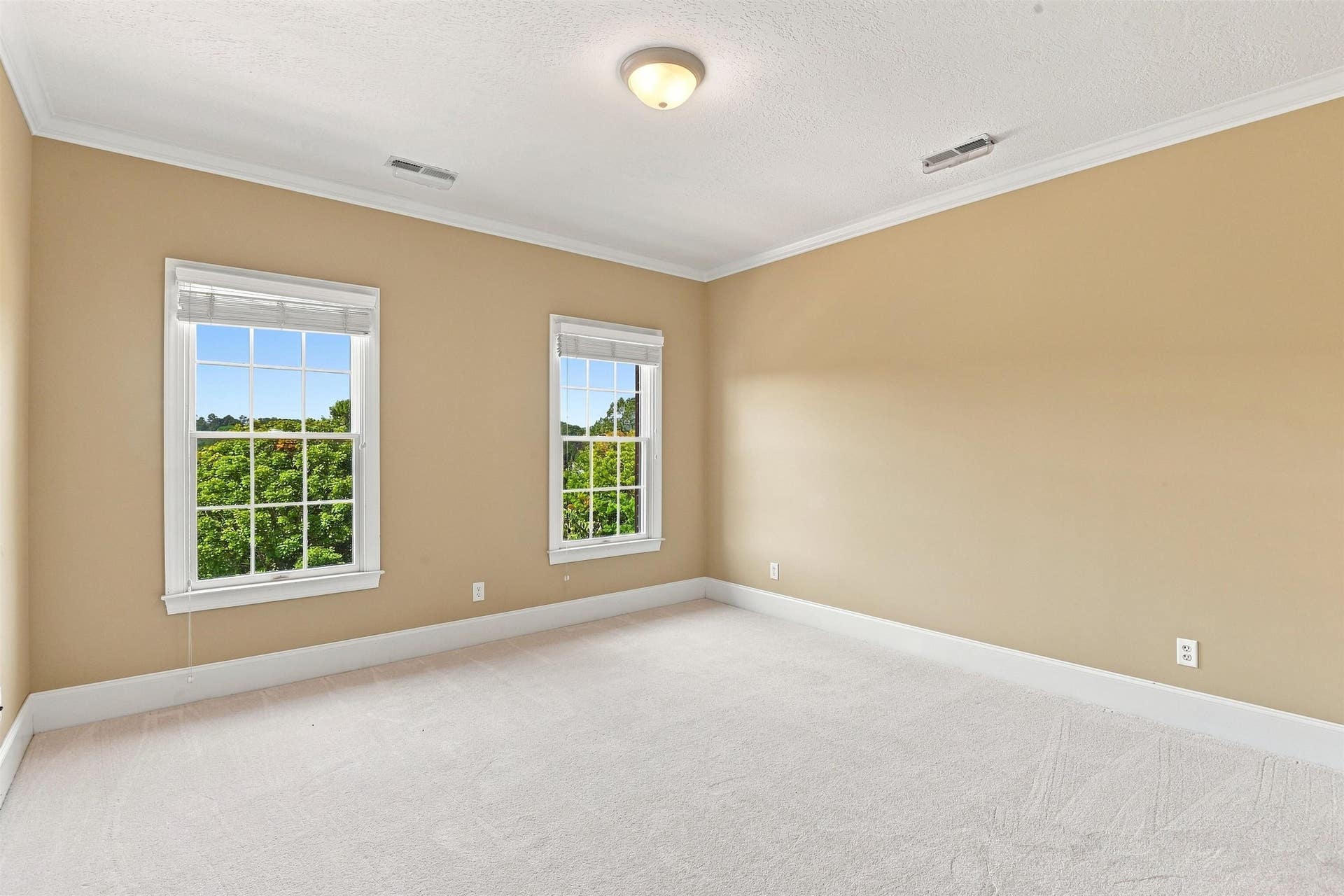 2220 Birch Leaf Lane, Blacksburg, VA 24060