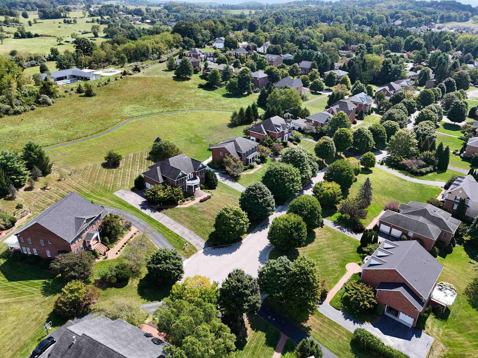 2220 Birch Leaf Lane, Blacksburg, VA 24060