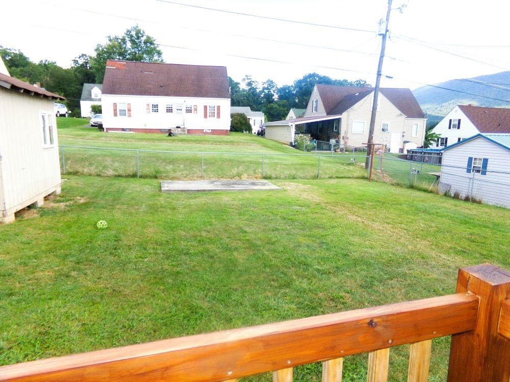 118 Midway Street, Narrows, VA 24124