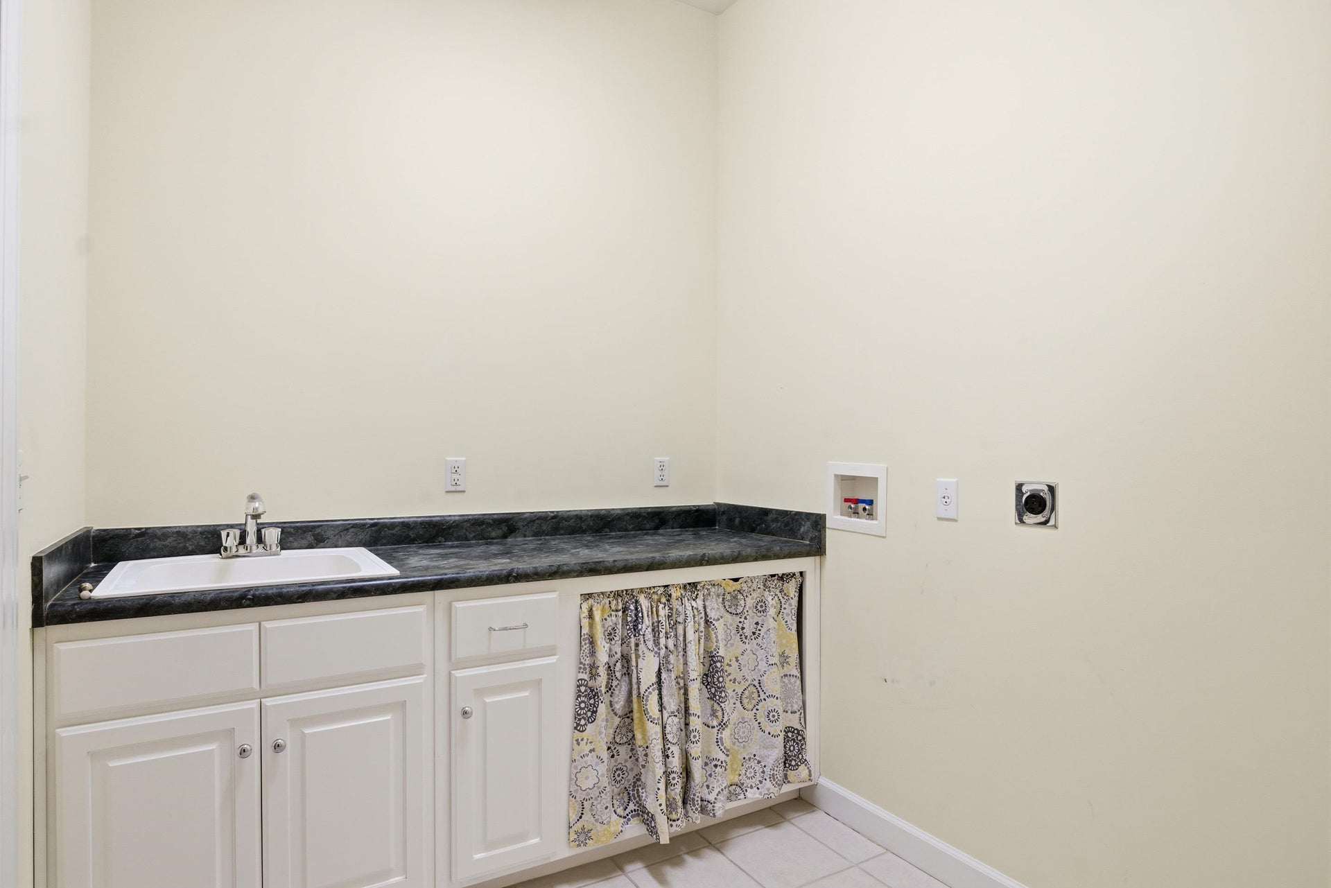 2025 Plank Drive, Blacksburg, VA 24060