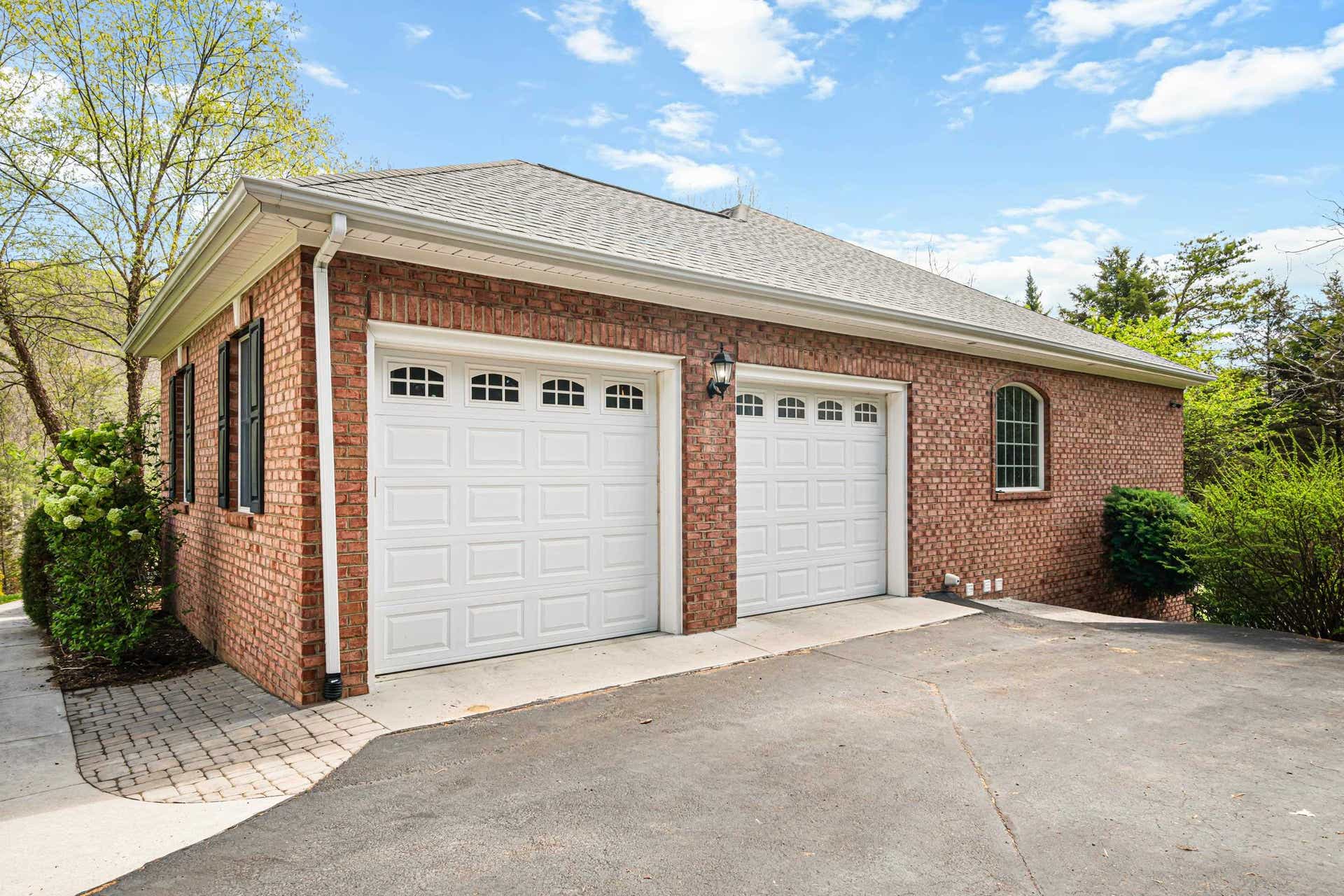 2025 Plank Drive, Blacksburg, VA 24060
