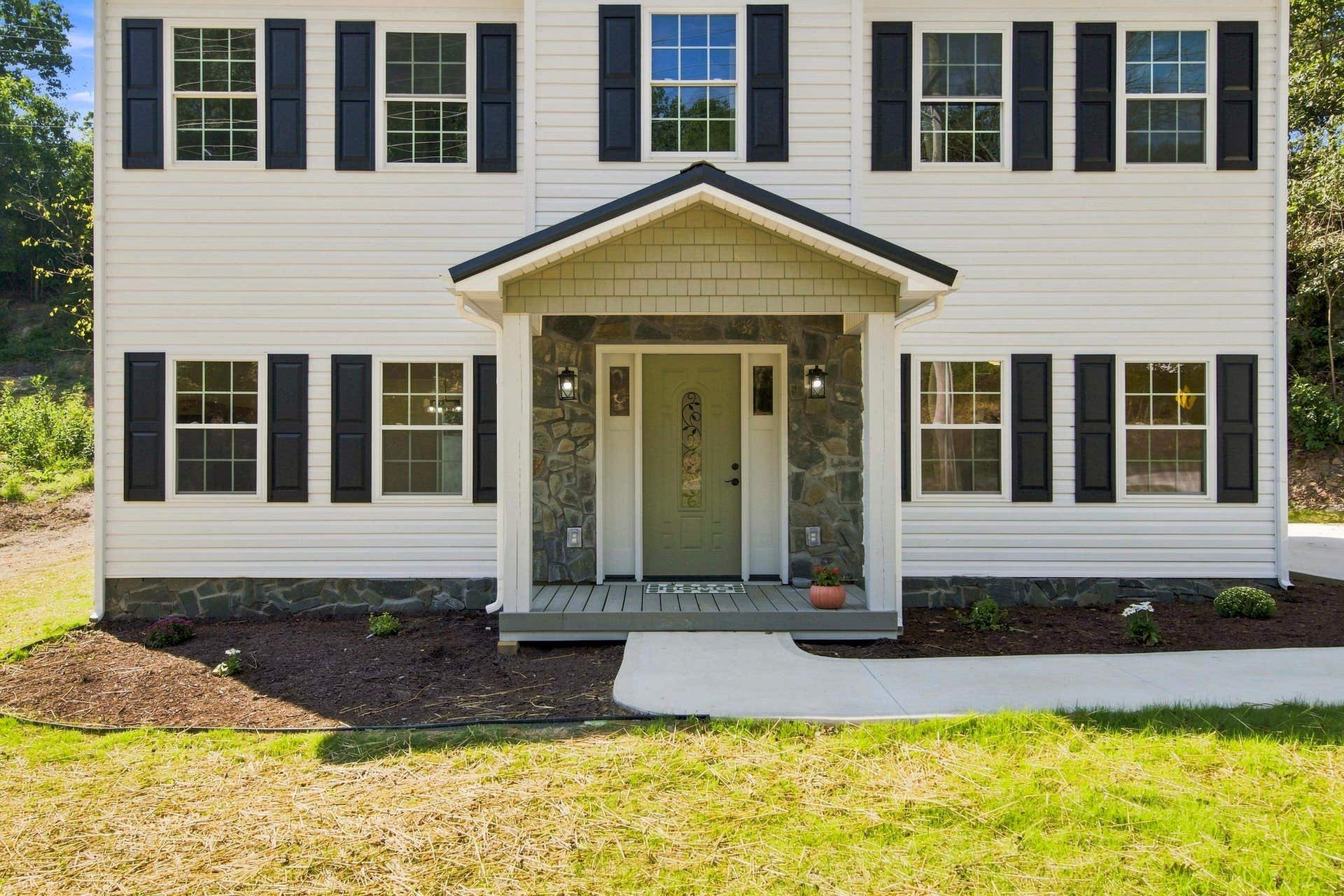 919 E Rock Road, Radford, VA 24141