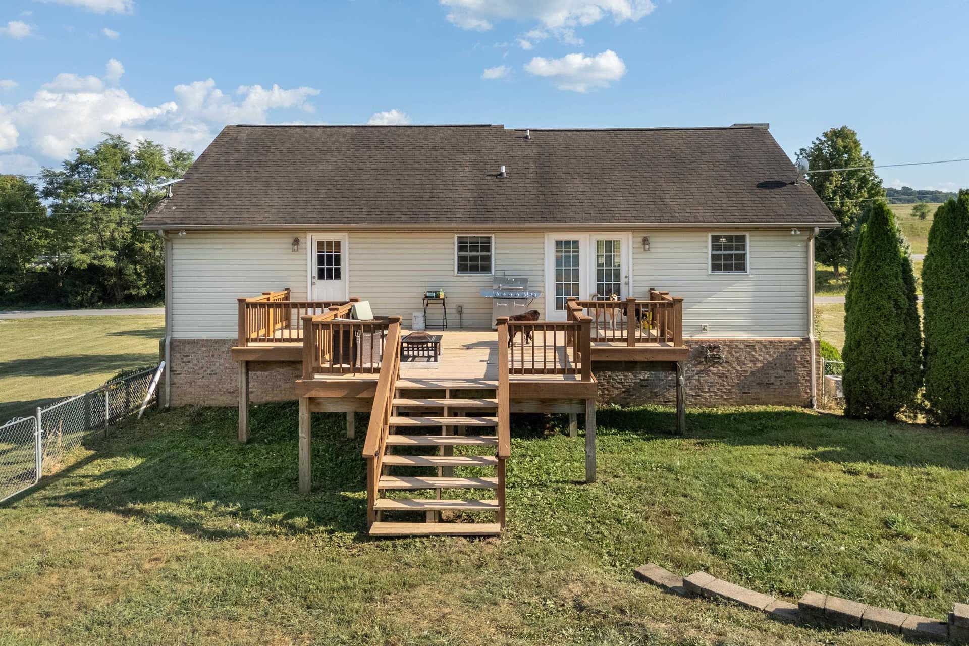 2860 Seven Mile Tree Road, Christiansburg, VA 24073