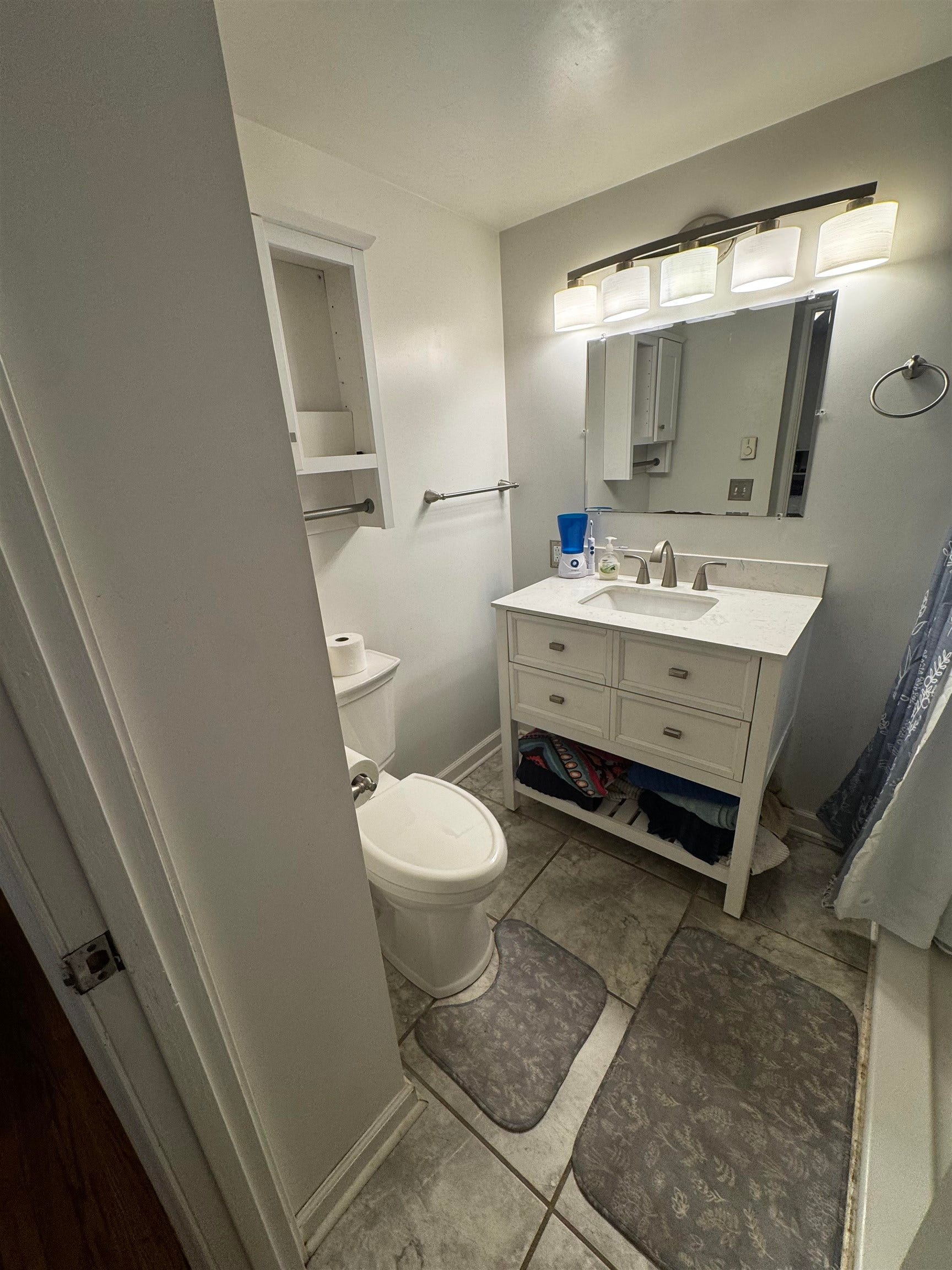 6057 Virginia Avenue, Pembroke, VA 24136