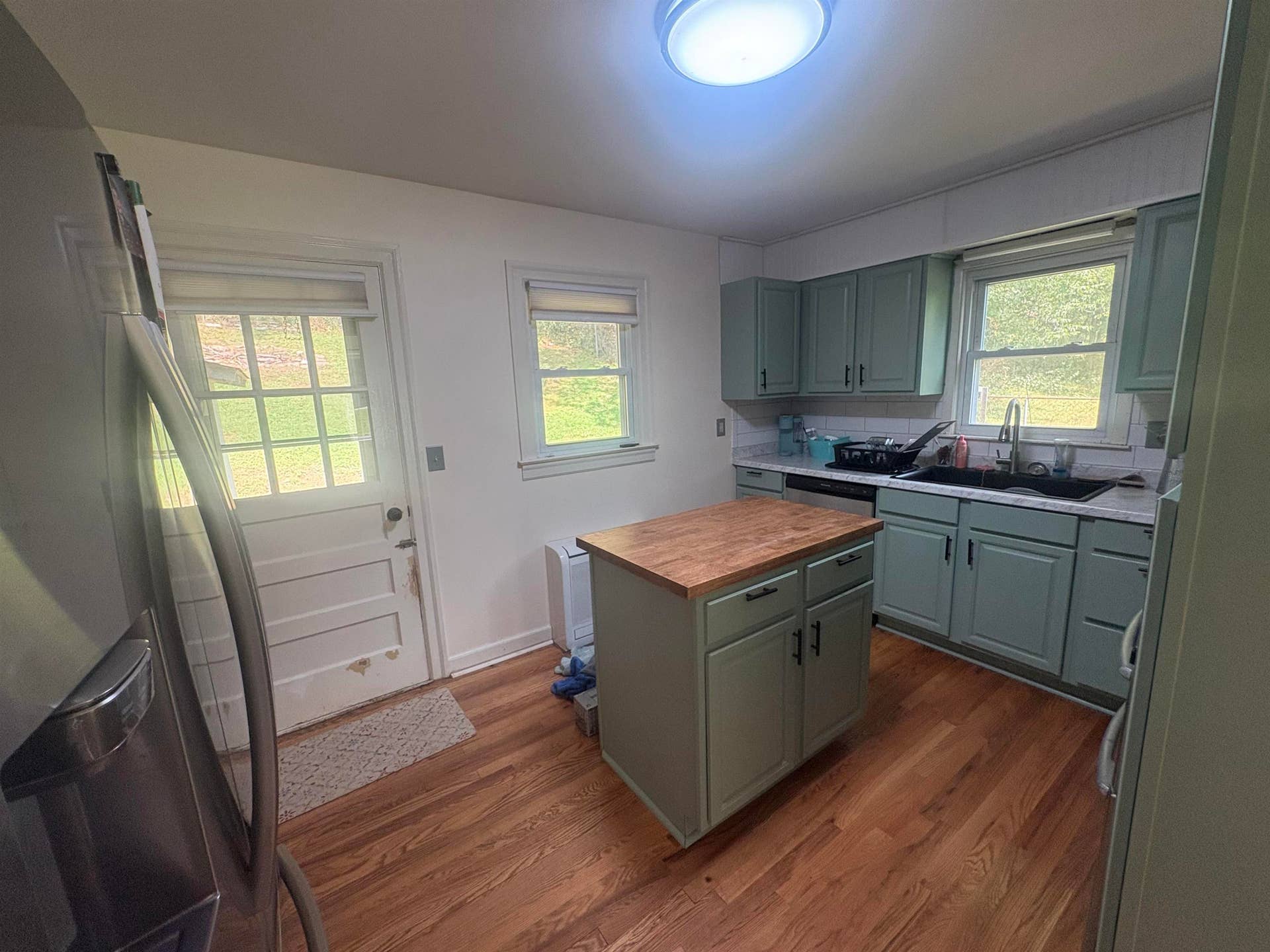 6057 Virginia Avenue, Pembroke, VA 24136