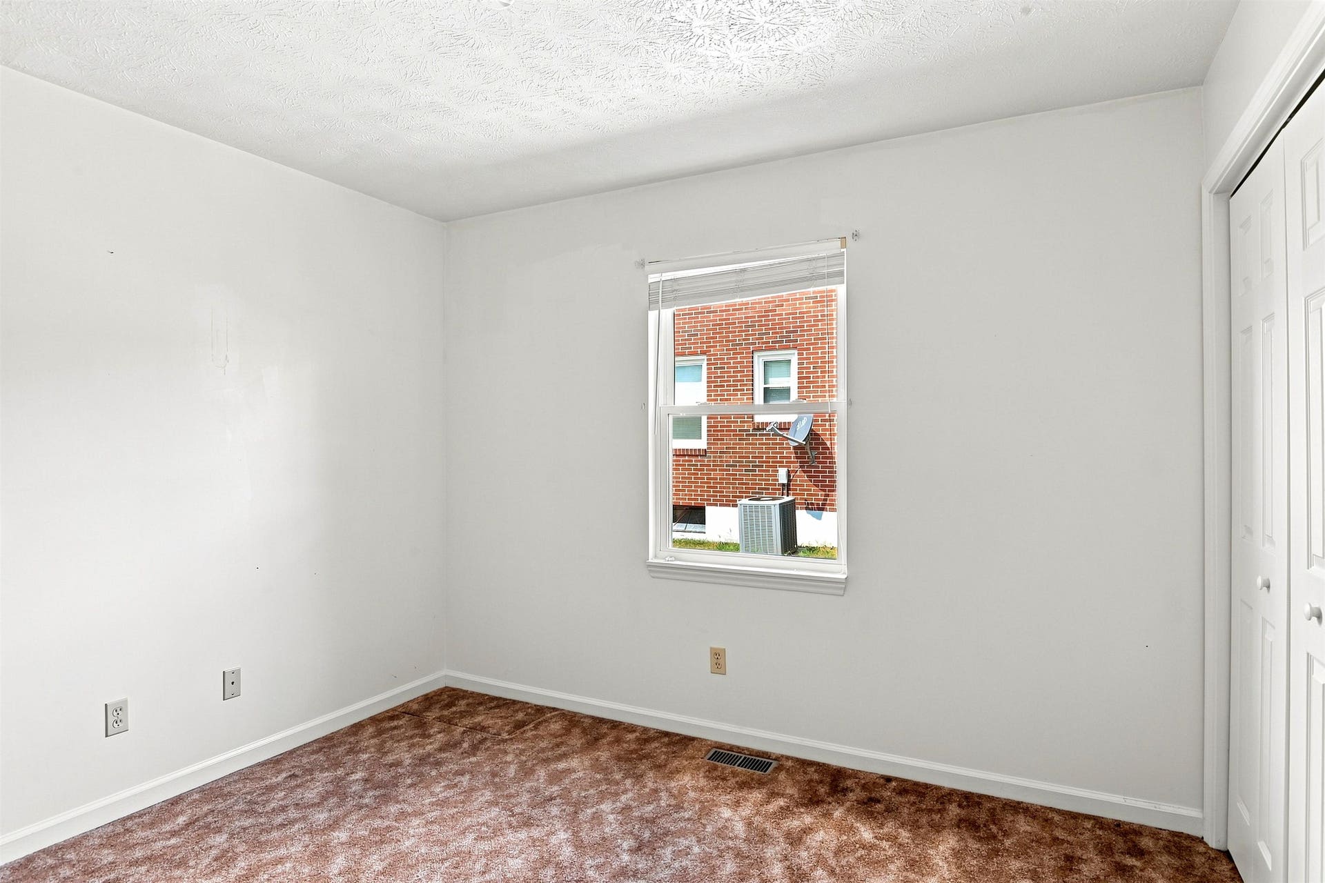 111 HAGAN Street, Christiansburg, VA 24073