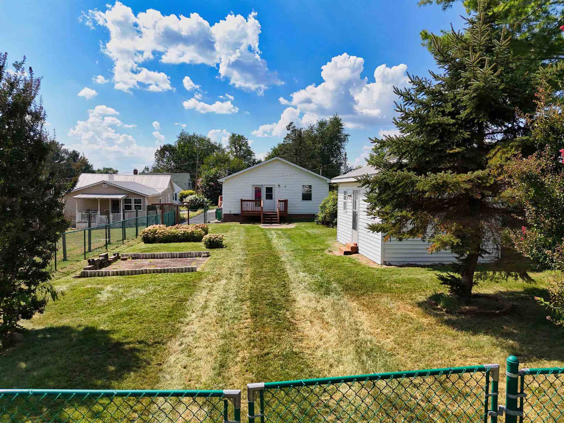 111 HAGAN Street, Christiansburg, VA 24073