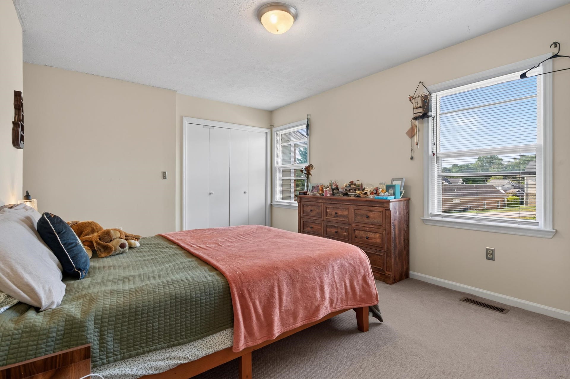 630 CAMBRIA Street, Christiansburg, VA 24073