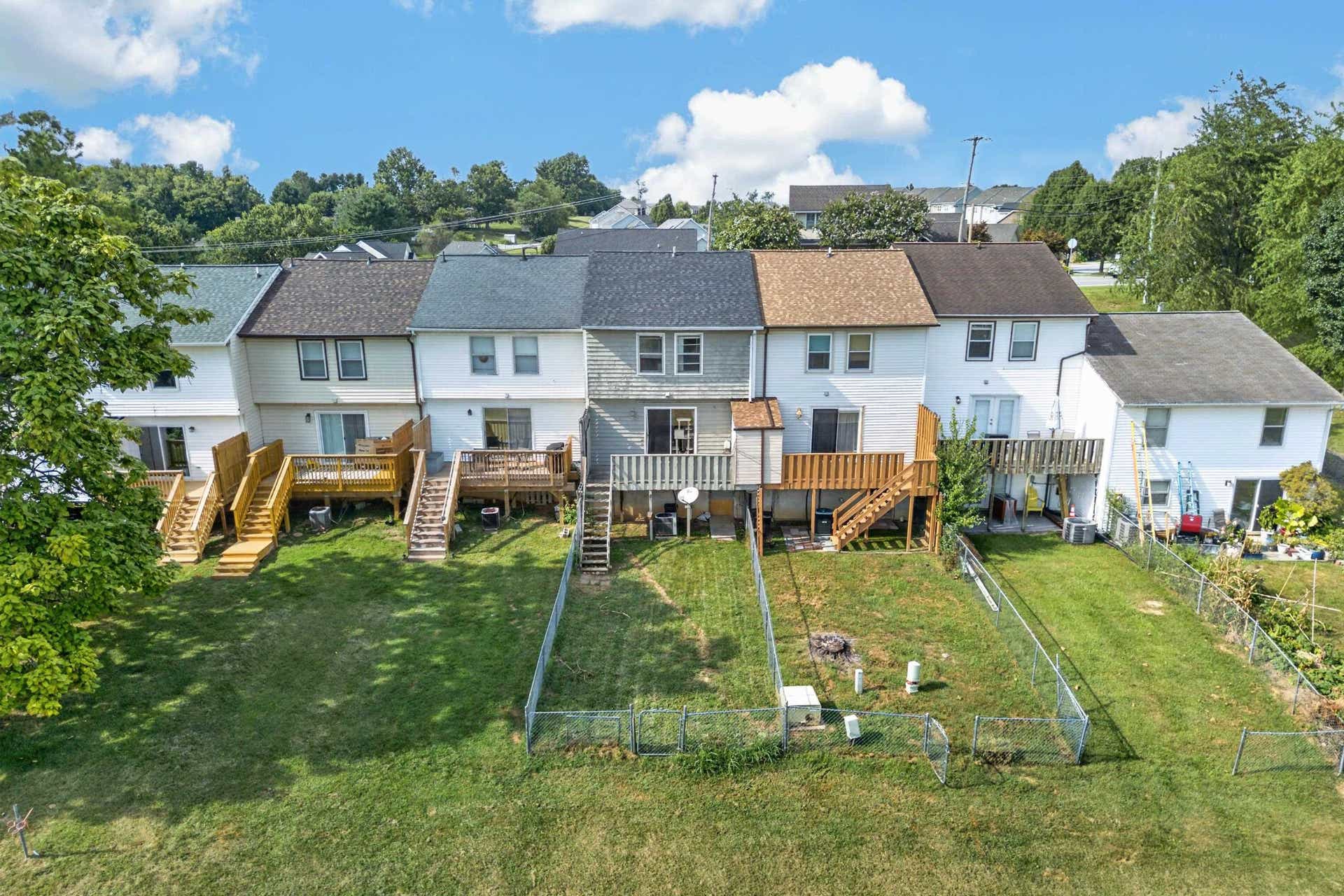 630 CAMBRIA Street, Christiansburg, VA 24073