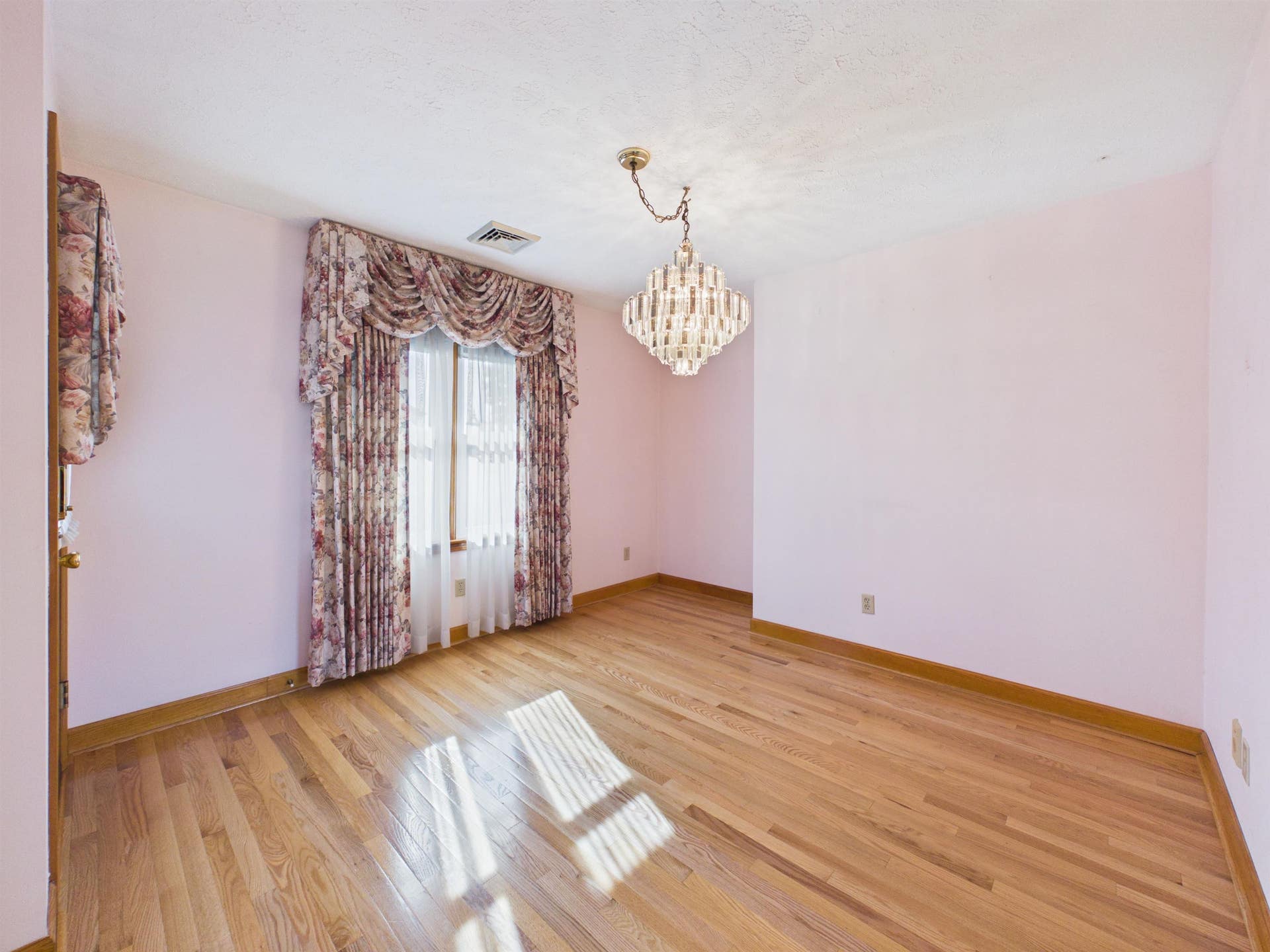 240 Walnut Drive, Christiansburg, VA 24073