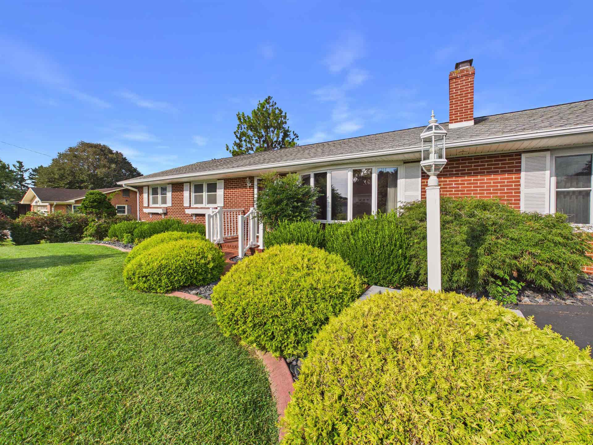 240 Walnut Drive, Christiansburg, VA 24073
