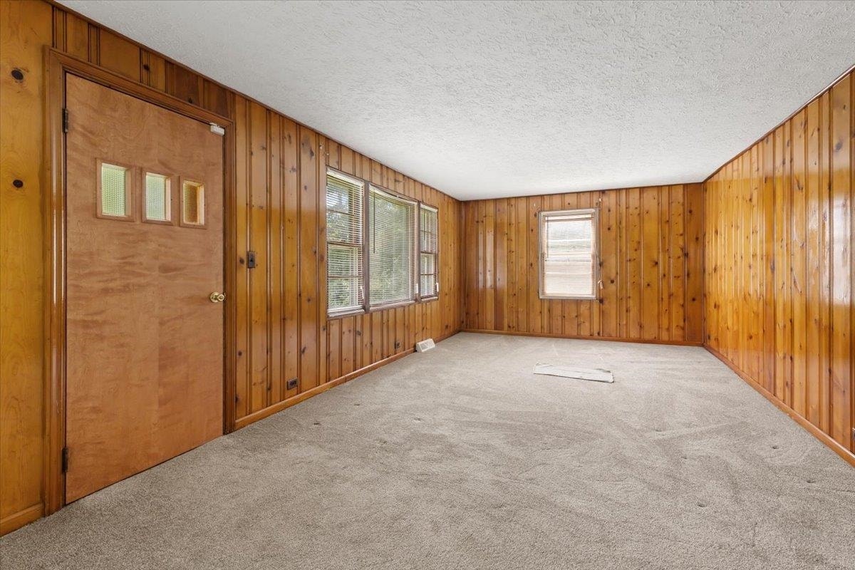 124 Big Branch Hollow Road, Pembroke, VA 24136