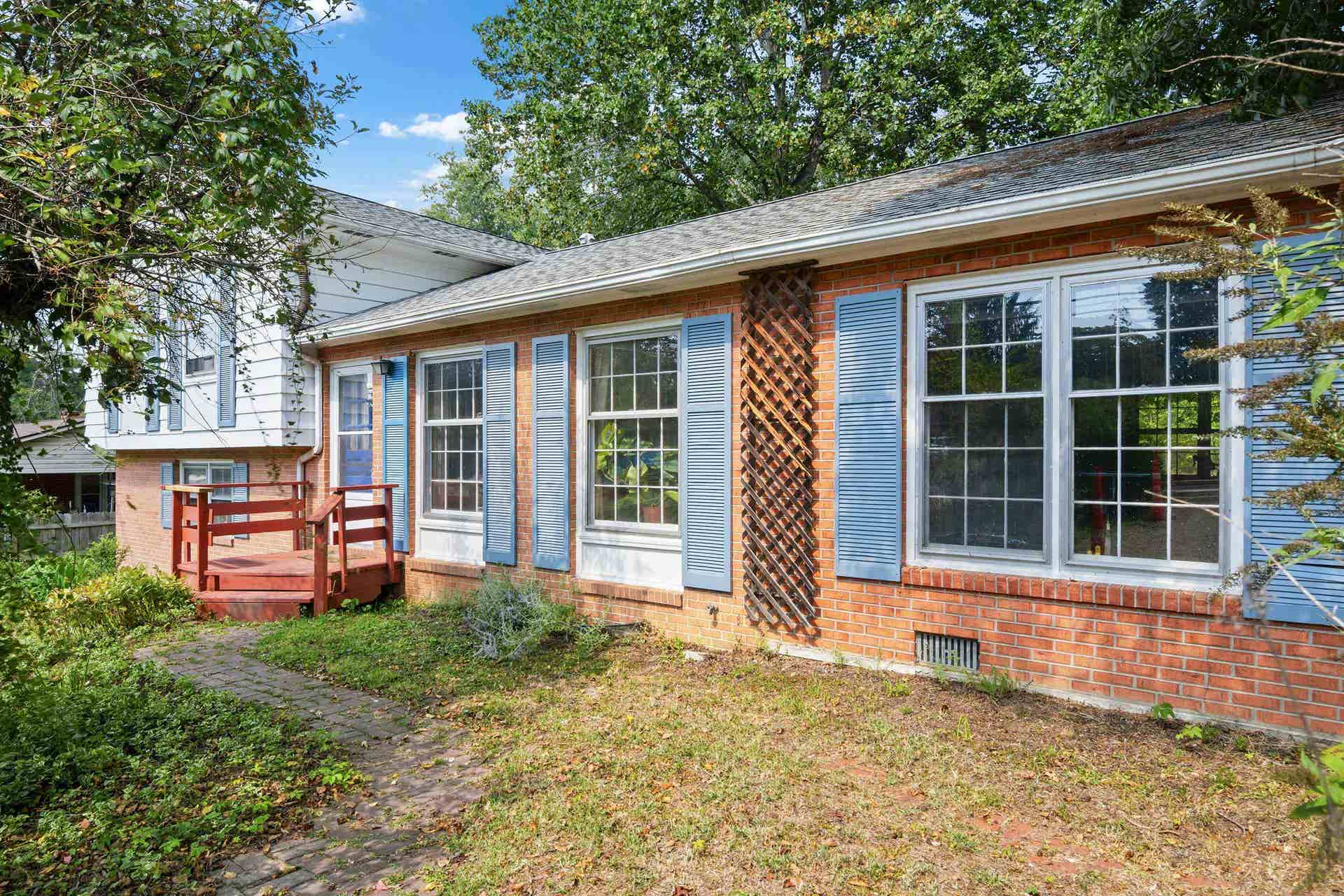 707 HARDING Avenue, Blacksburg, VA 24060