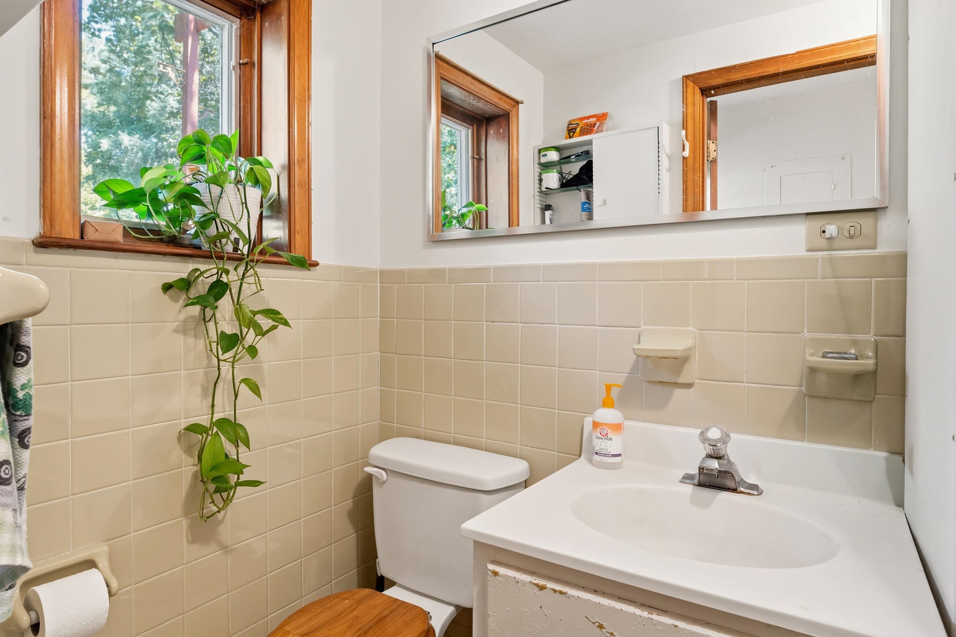 707 HARDING Avenue, Blacksburg, VA 24060