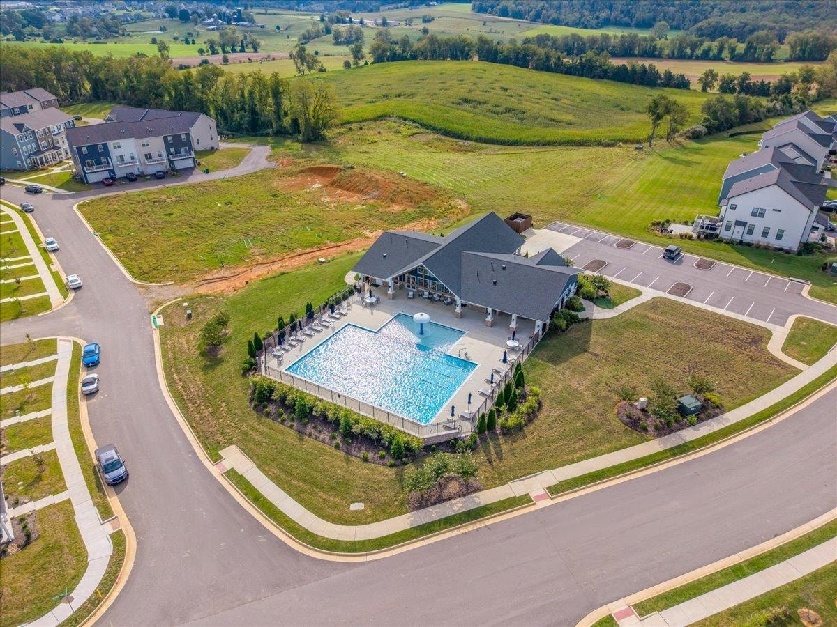 3014 DEPTFORD Street, Blacksburg, VA 24060