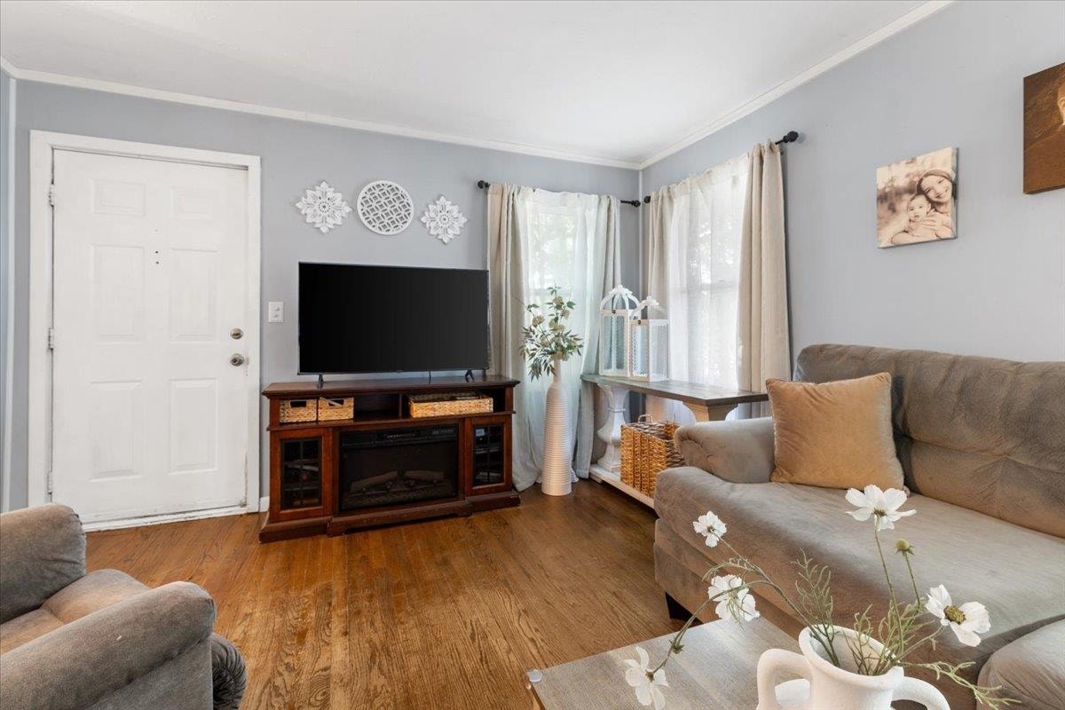 305 8th Avenue, Radford, VA 24141