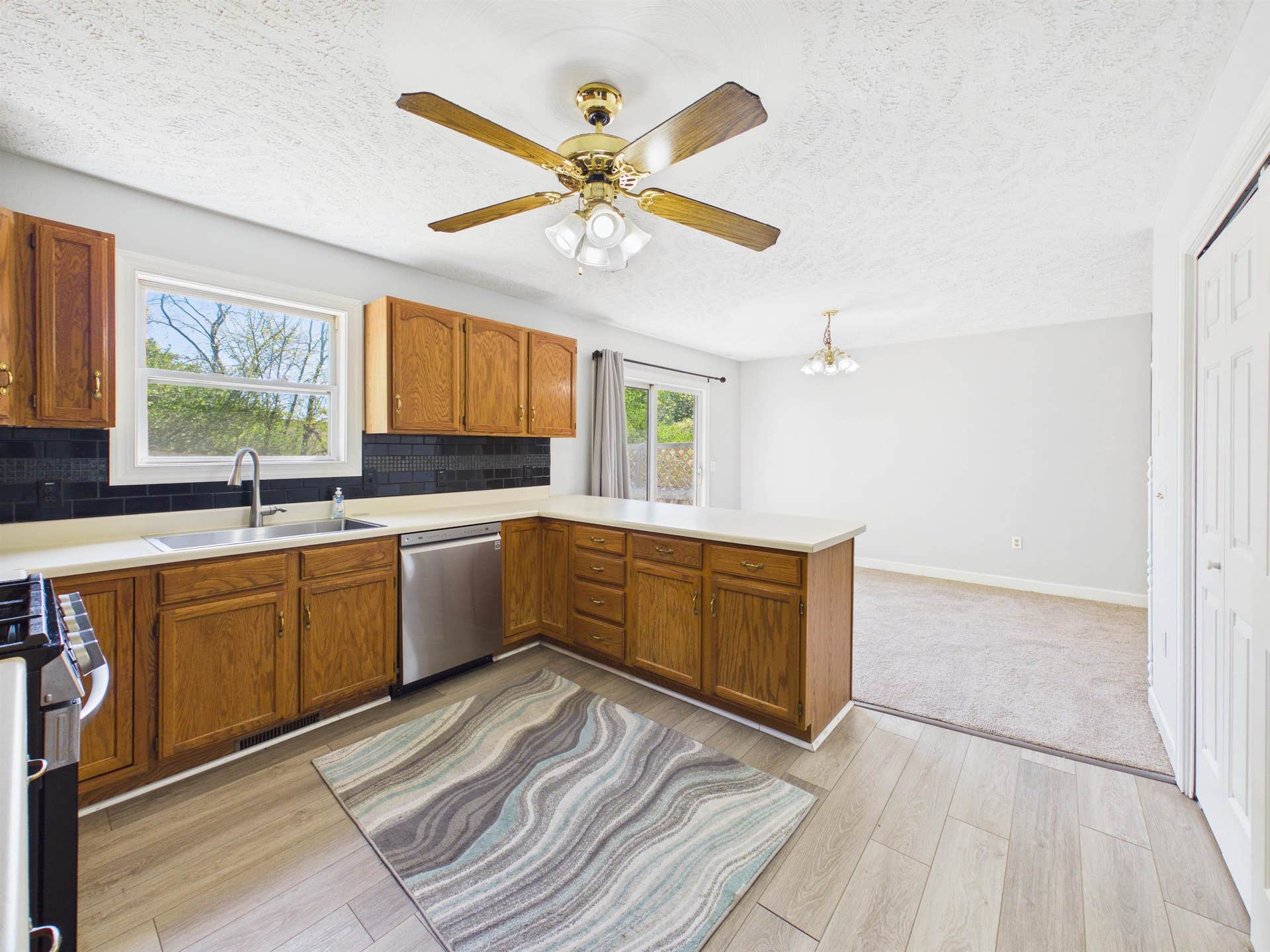 1120 GEORGE EDWARD Viaduct, Christiansburg, VA 24073
