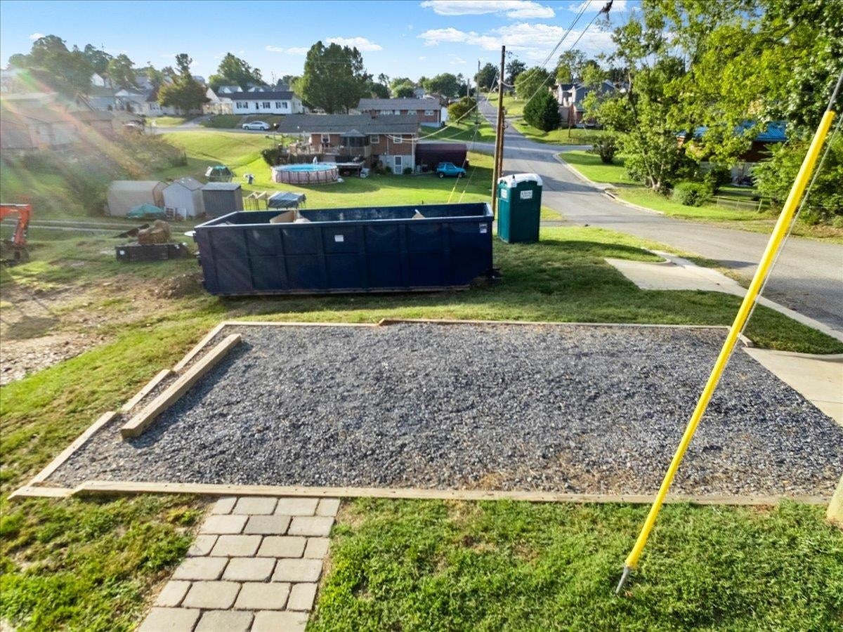 901 Eighth Street, Radford, VA 24141