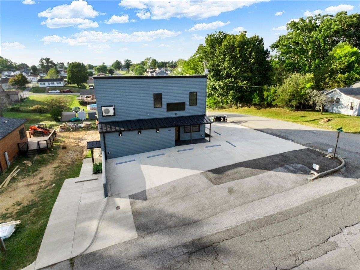 901 Eighth Street, Radford, VA 24141