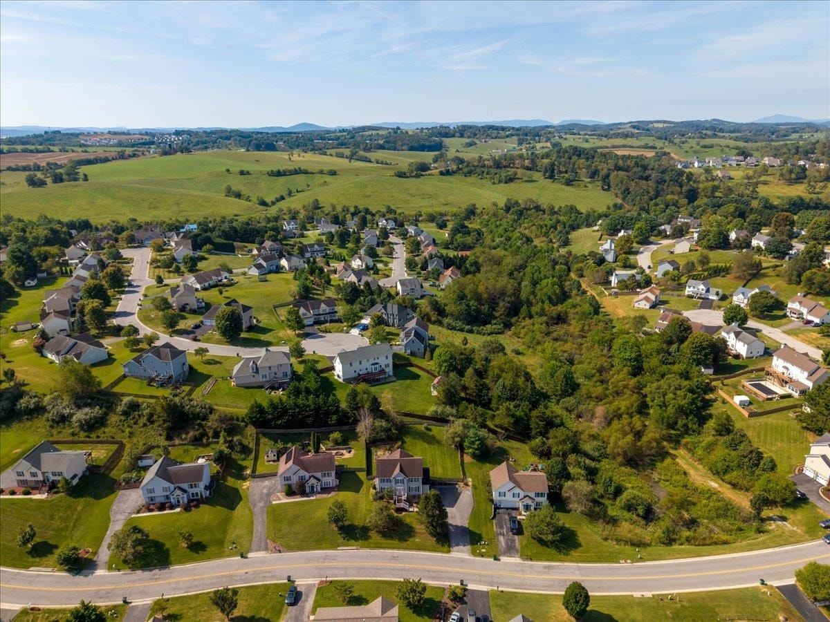 745 INDEPENDENCE Boulevard, Christiansburg, VA 24073